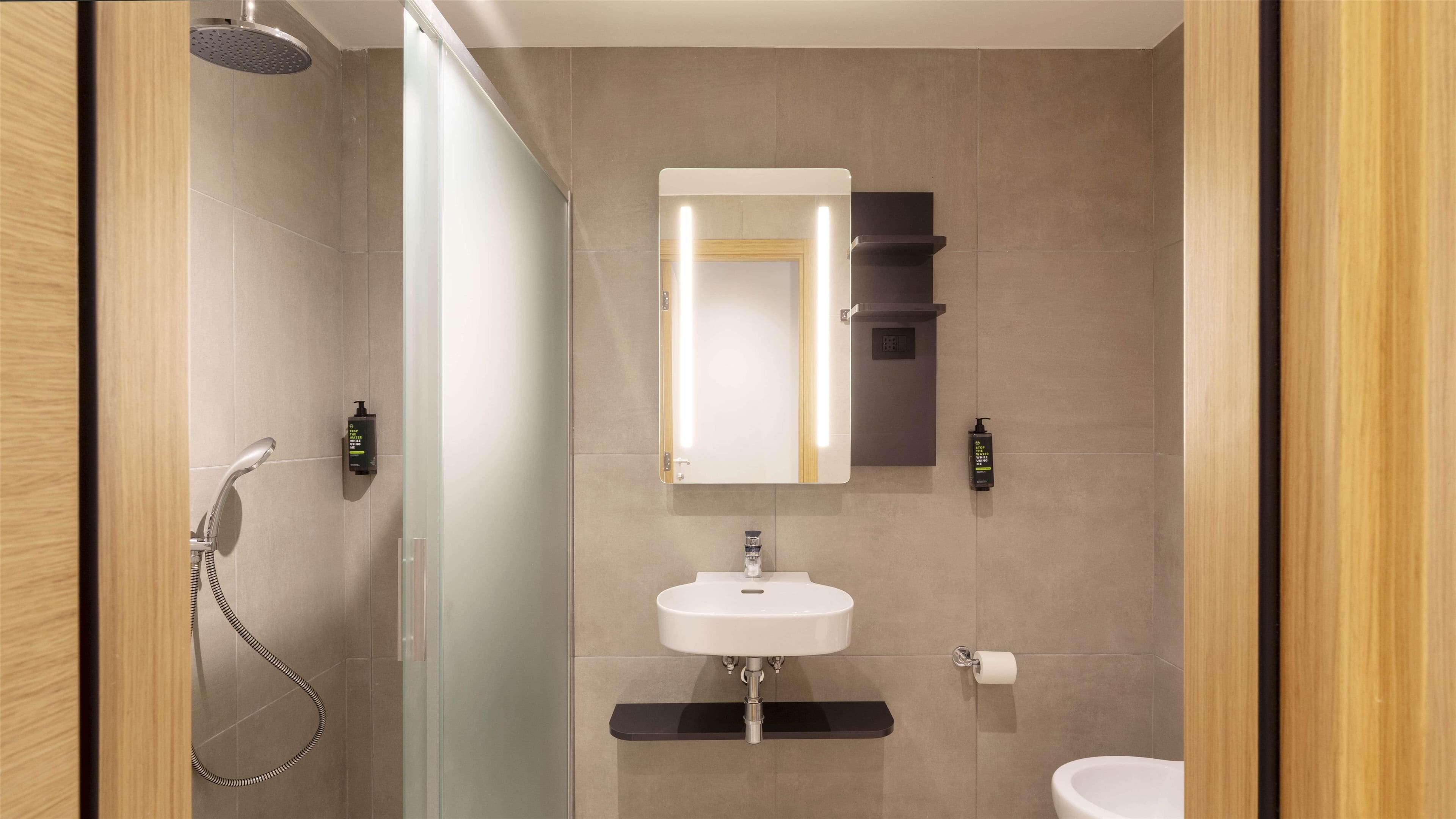 B&B HOTEL Como Baradello B&B HOTEL Como Baradello