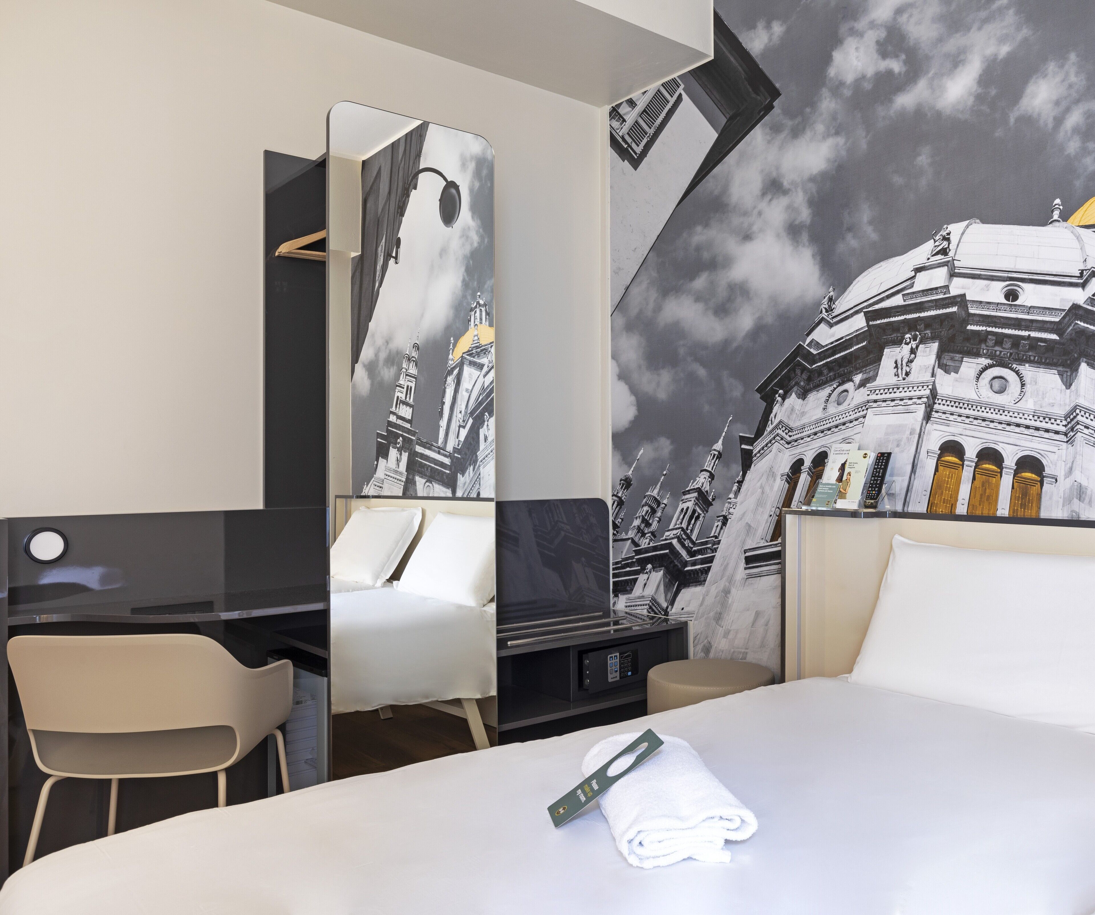 B&B Hotel COMO City Center B&B Hotel COMO City Center