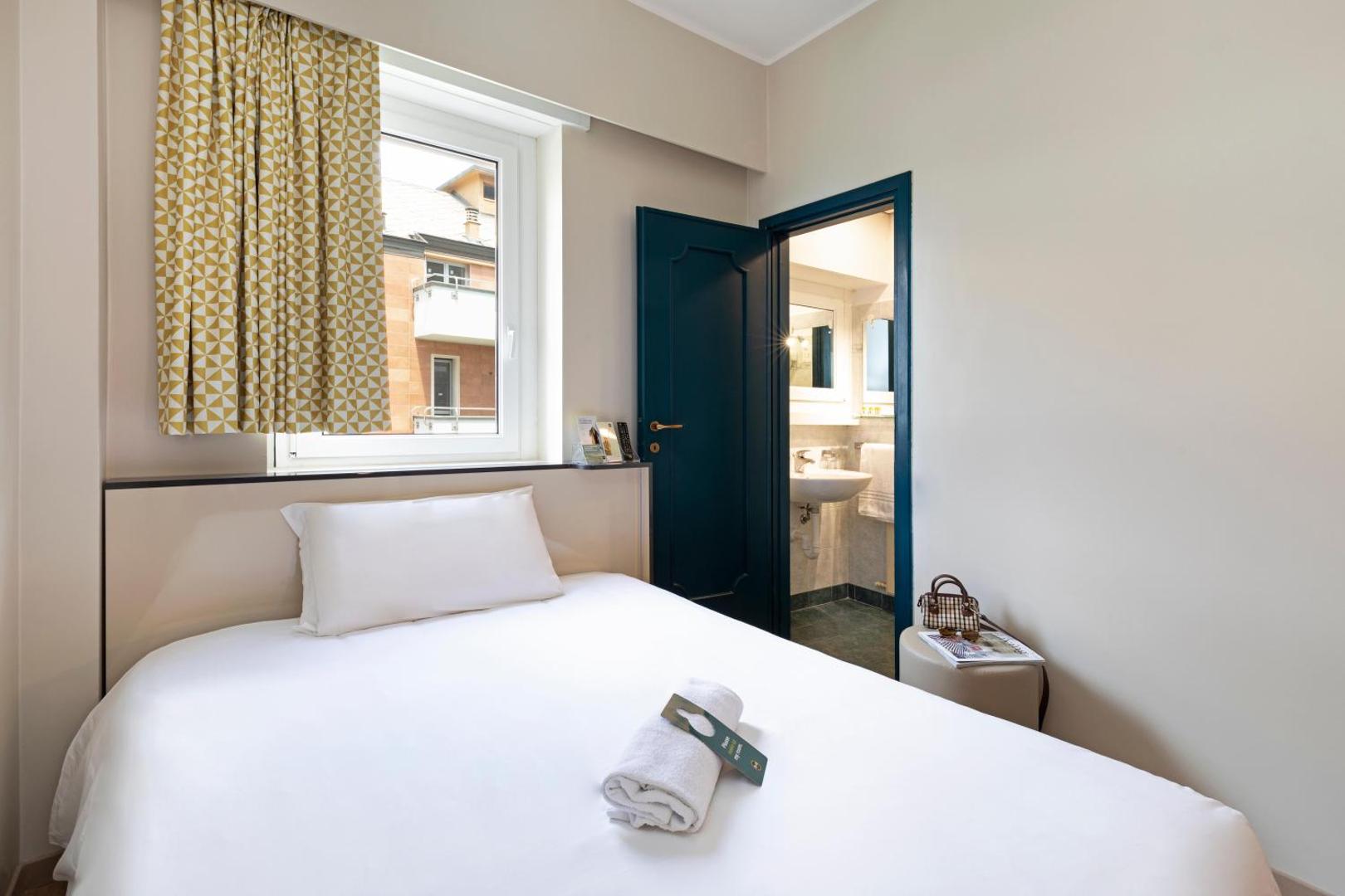 B&B Hotel COMO City Center B&B Hotel COMO City Center