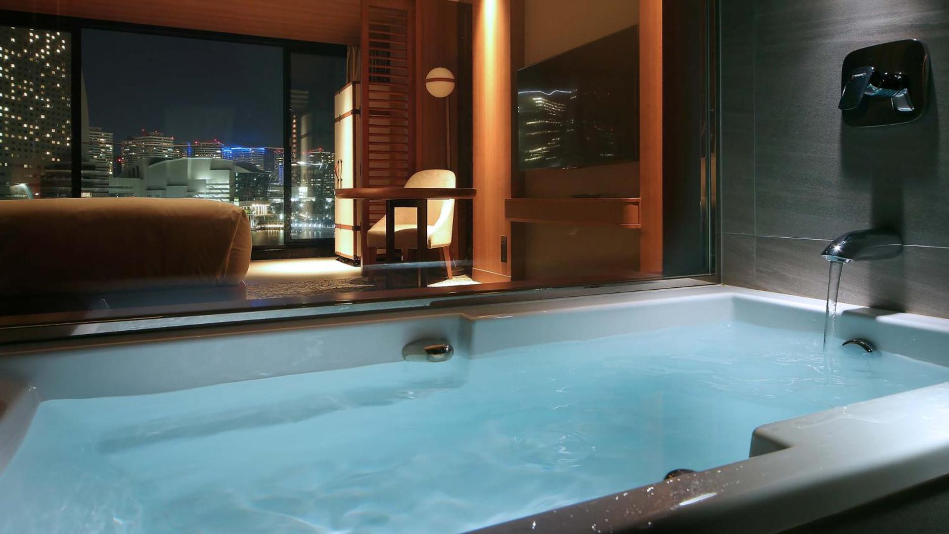 InterContinental Yokohama Pier 8