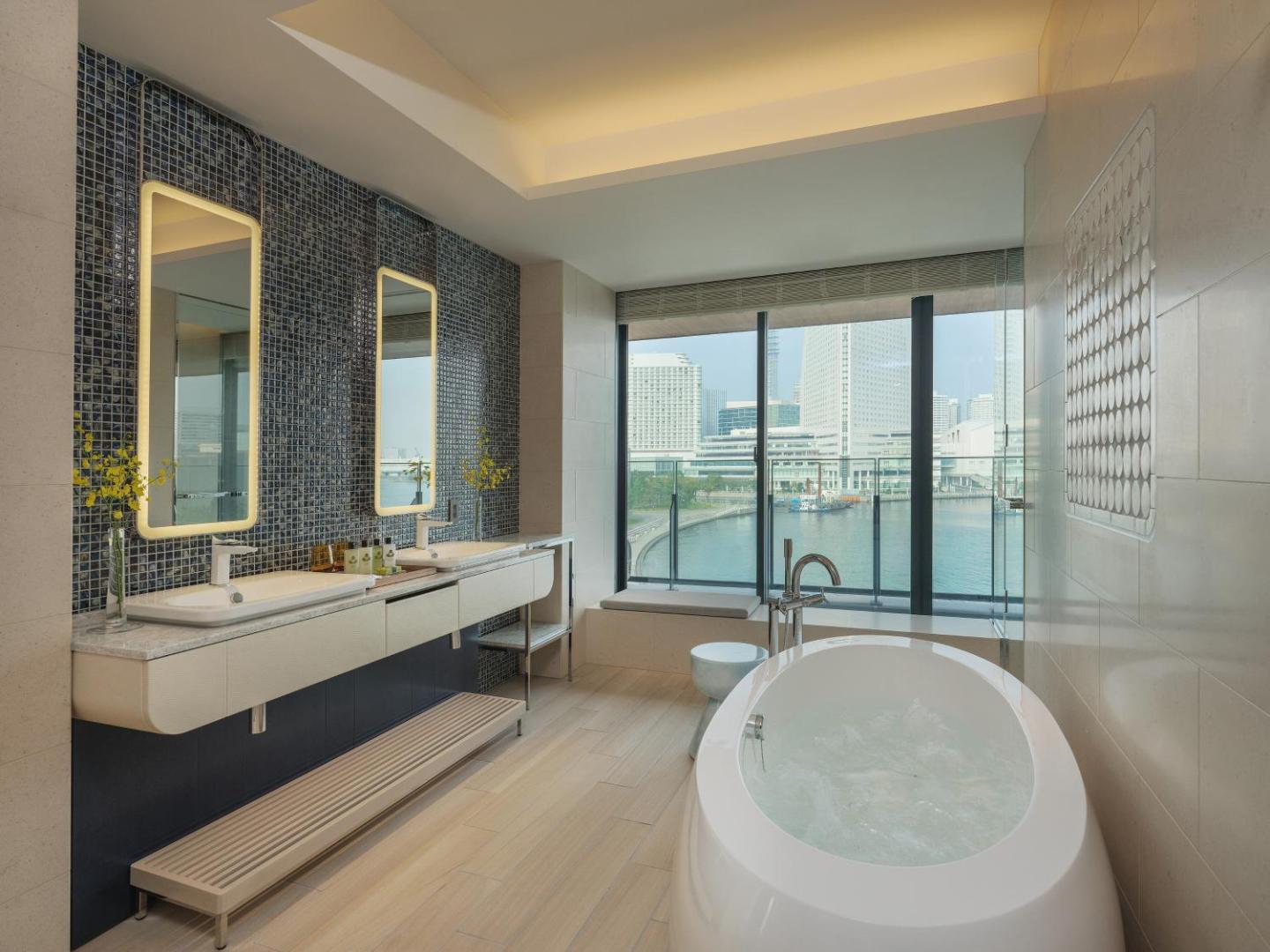 InterContinental Yokohama Pier 8