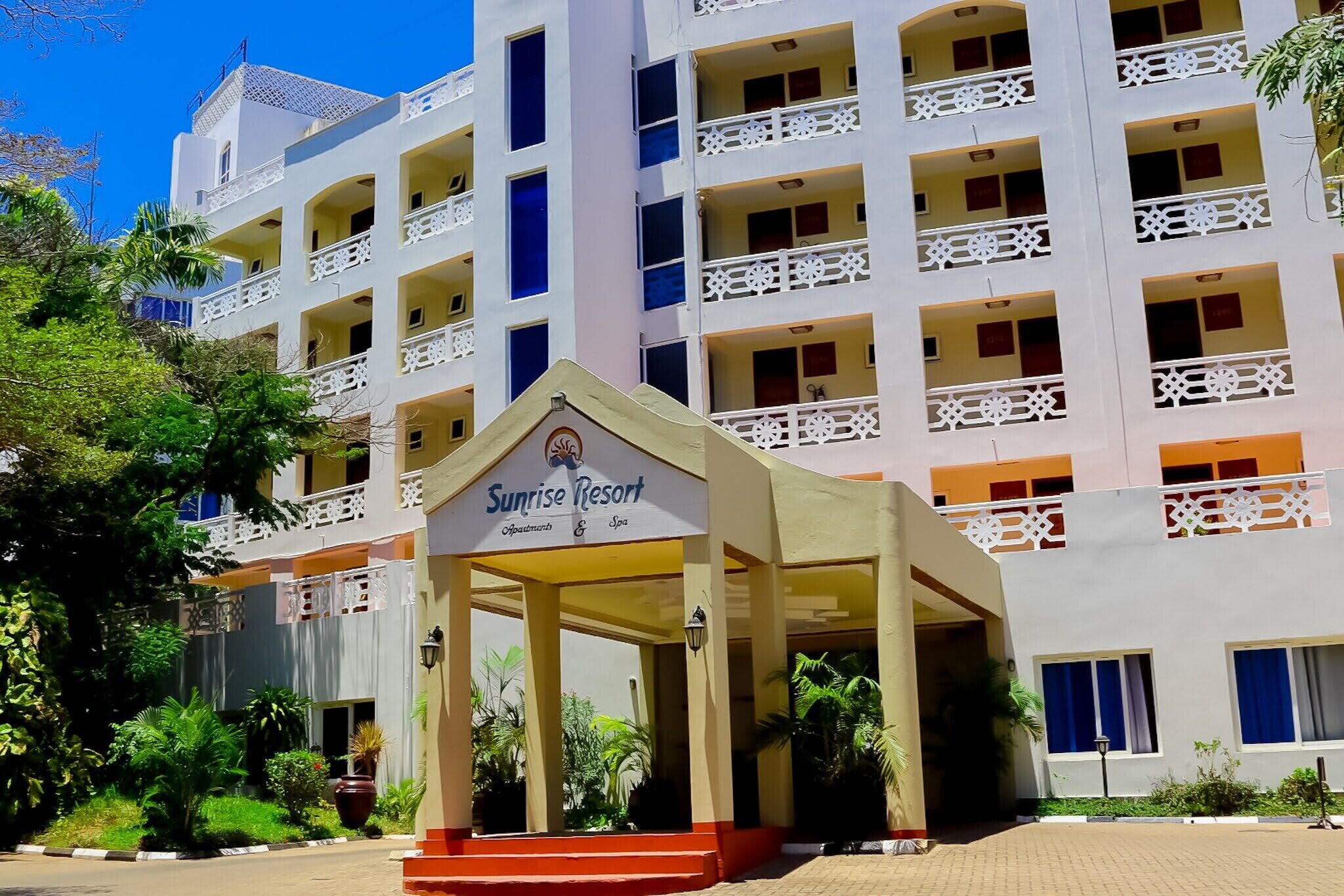 Sunrise Resort Apartments & Spa Sunrise Resort Apartments & Spa