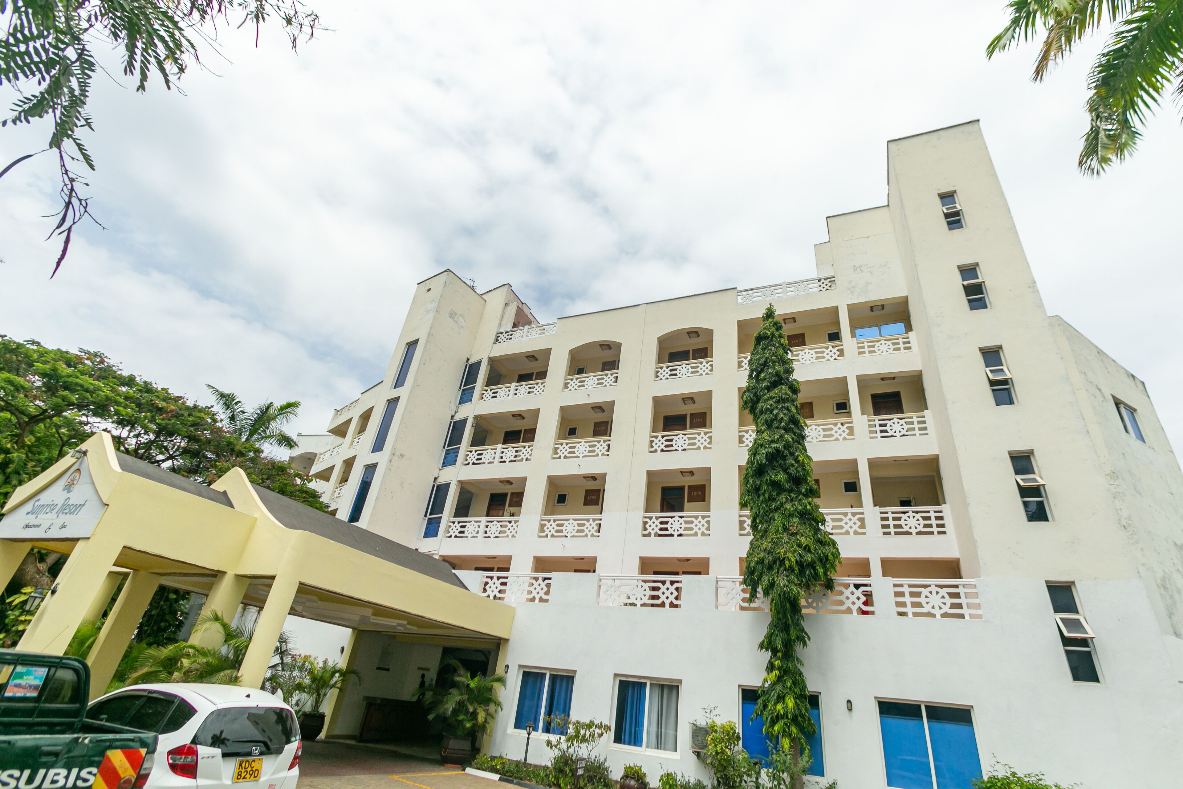 Sunrise Resort Apartments & Spa Sunrise Resort Apartments & Spa