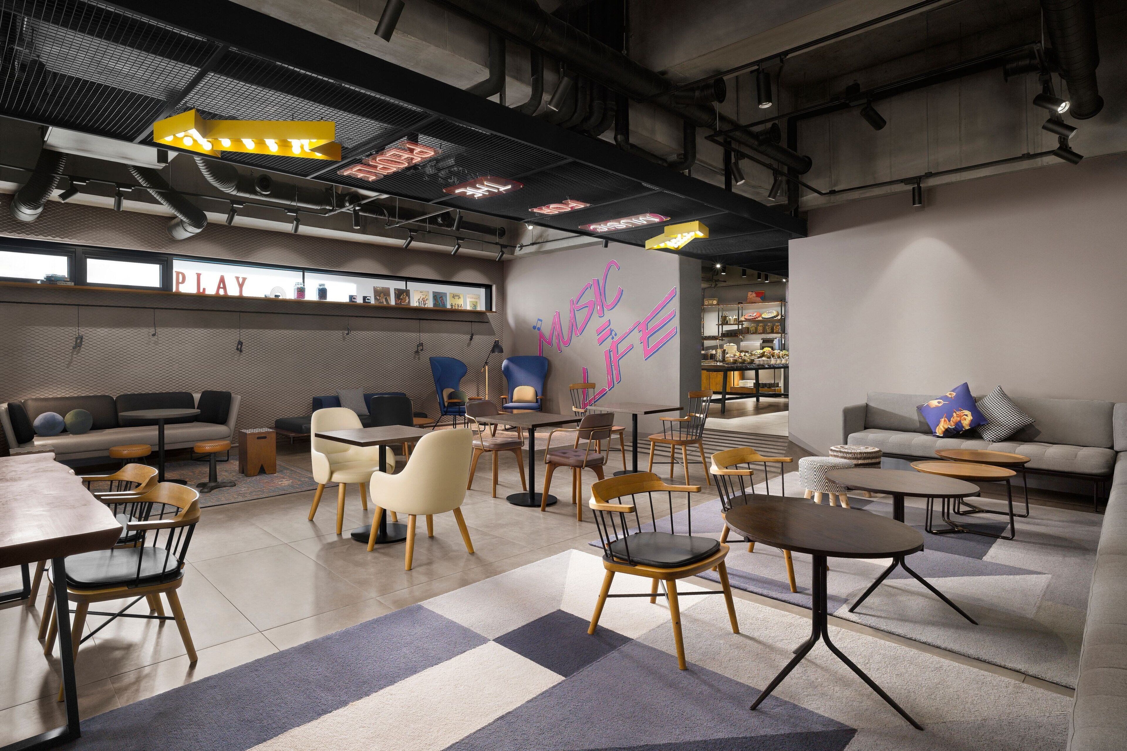 Moxy Seoul Insadong Moxy Seoul Insadong