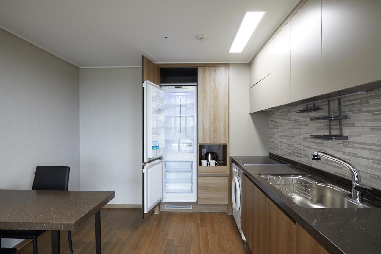 Sokcho Chonpines Beach Hotel