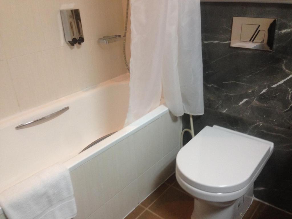 Ramada by Wyndham Katunayake Colombo International Airport