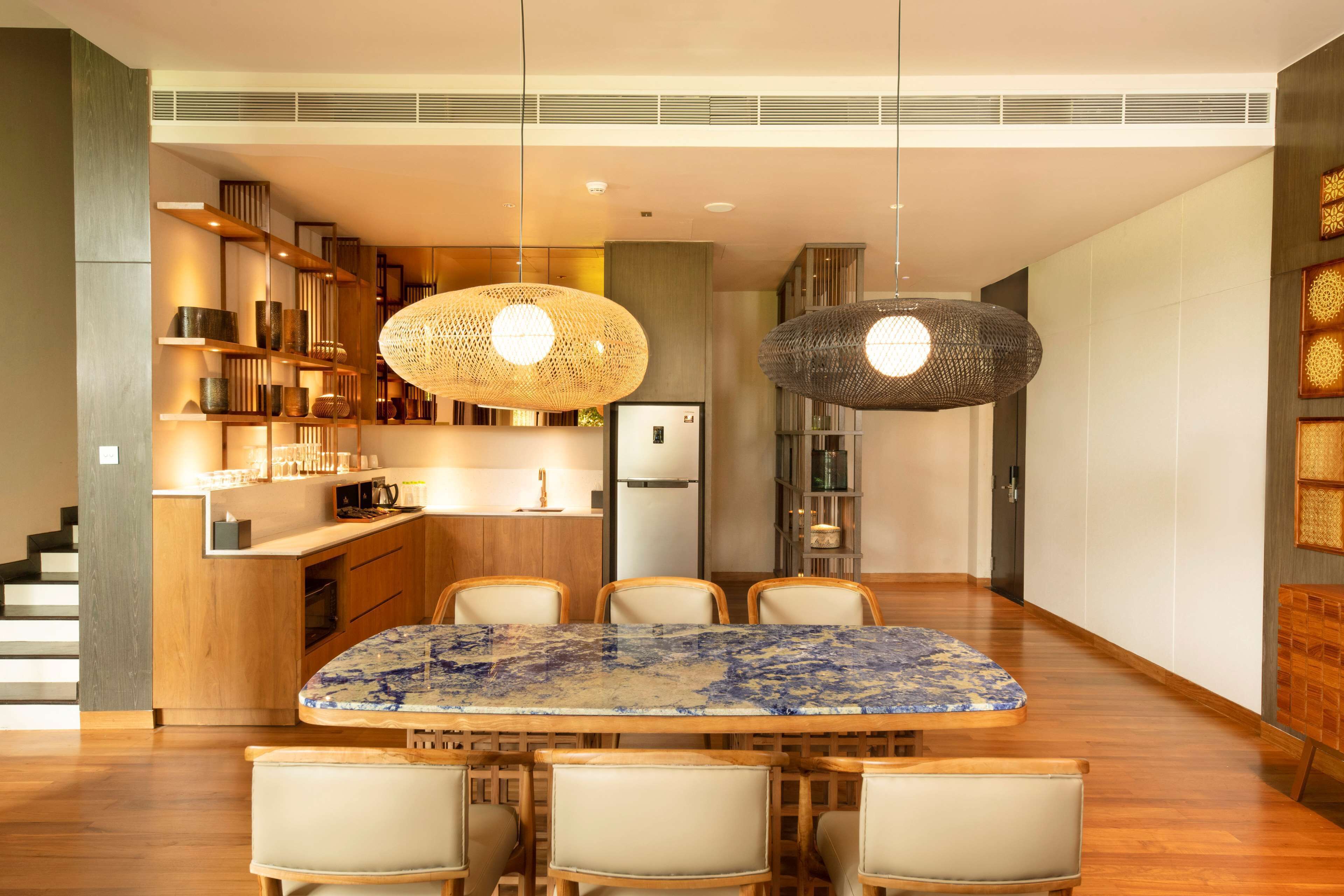 DoubleTree by Hilton Weerawila Rajawarna Resort