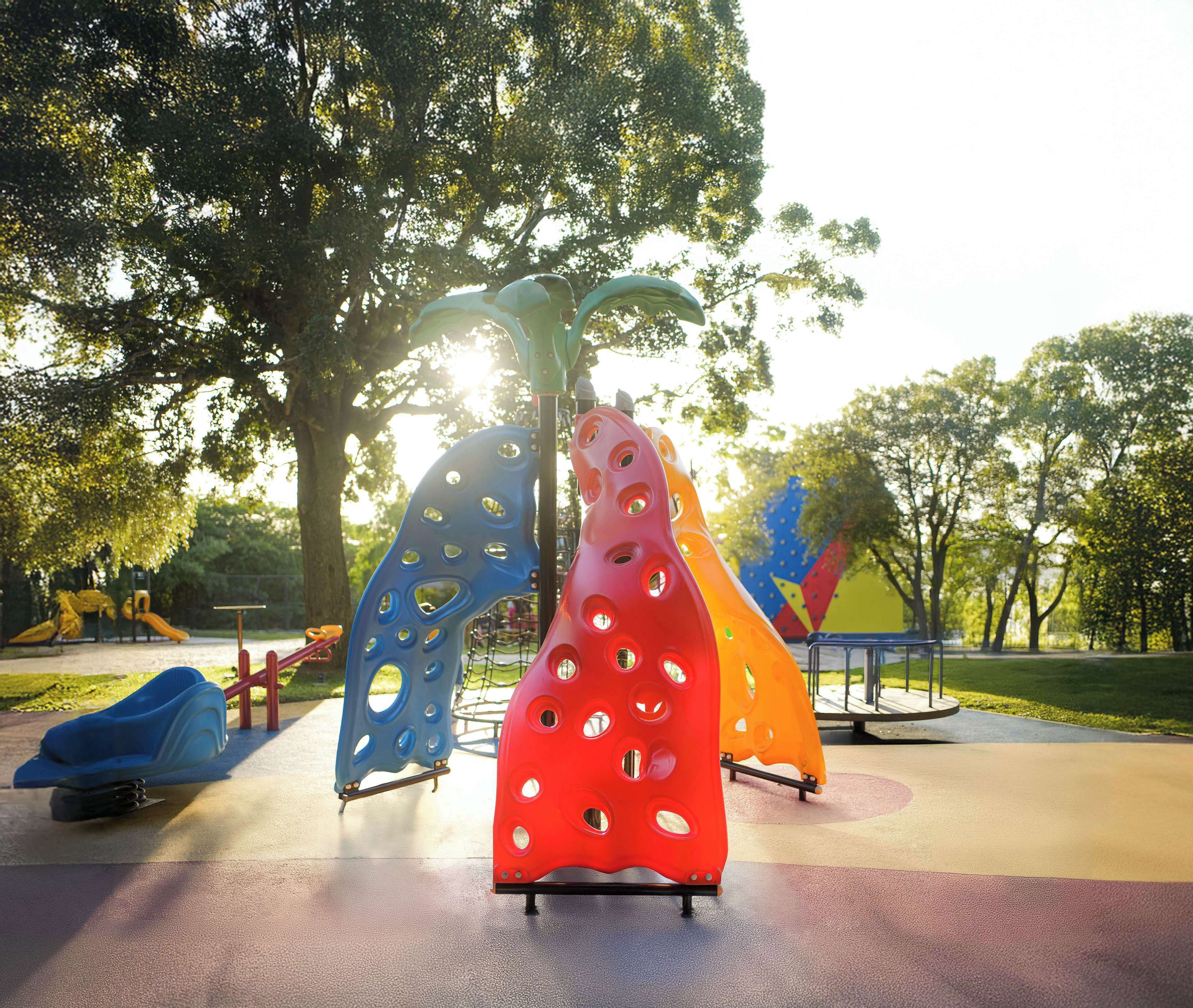 DoubleTree by Hilton Weerawila Rajawarna Resort