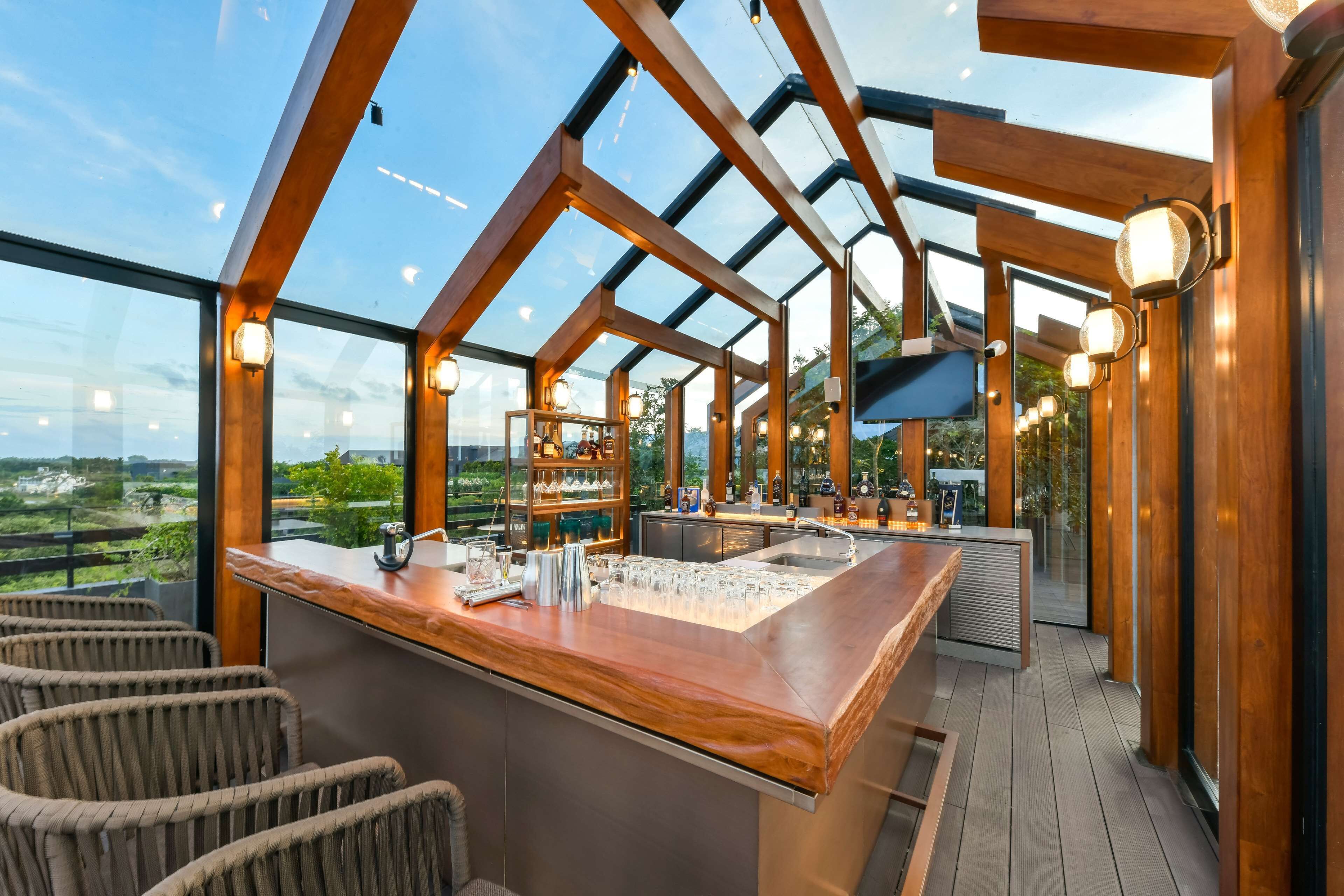 DoubleTree by Hilton Weerawila Rajawarna Resort