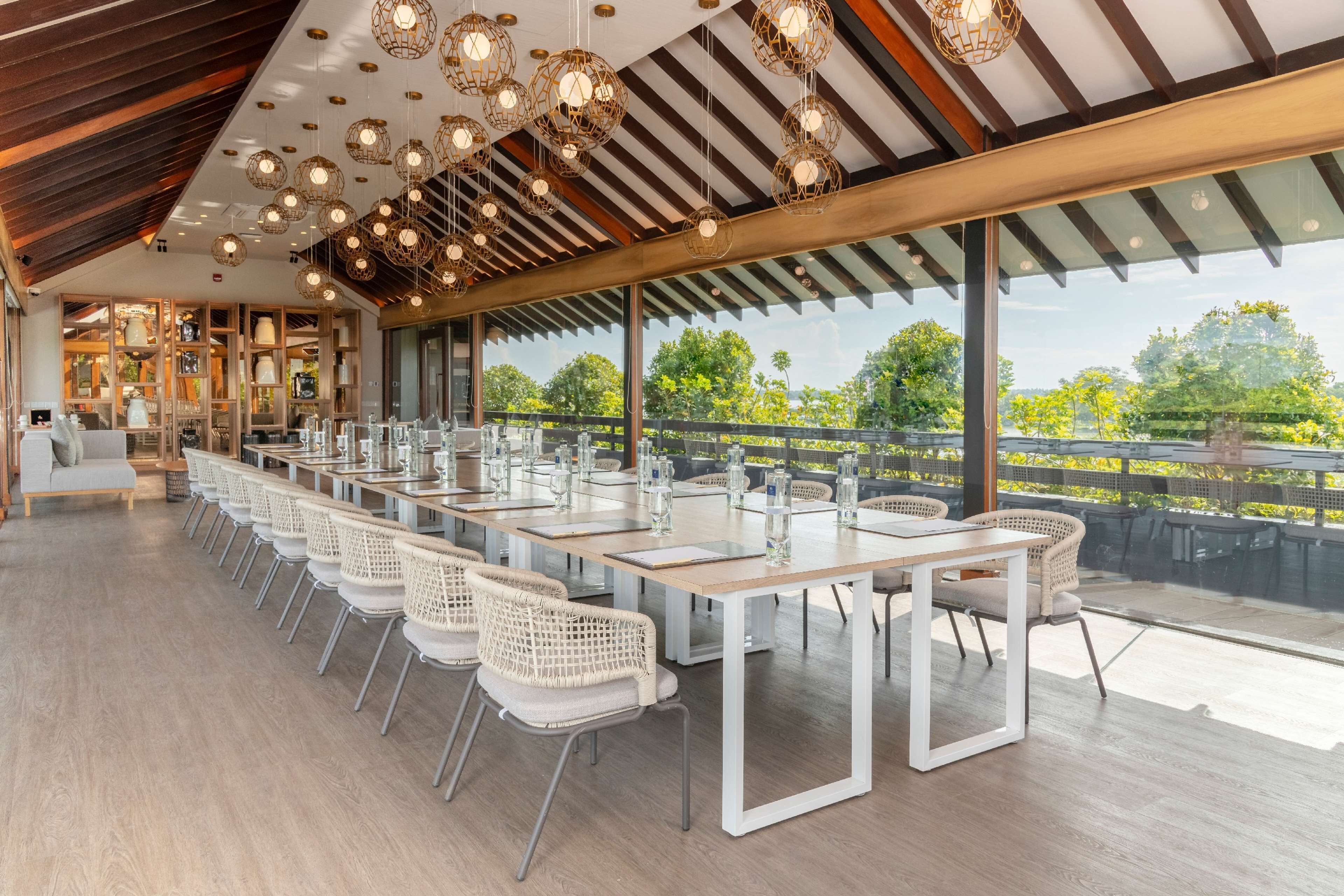 DoubleTree by Hilton Weerawila Rajawarna Resort