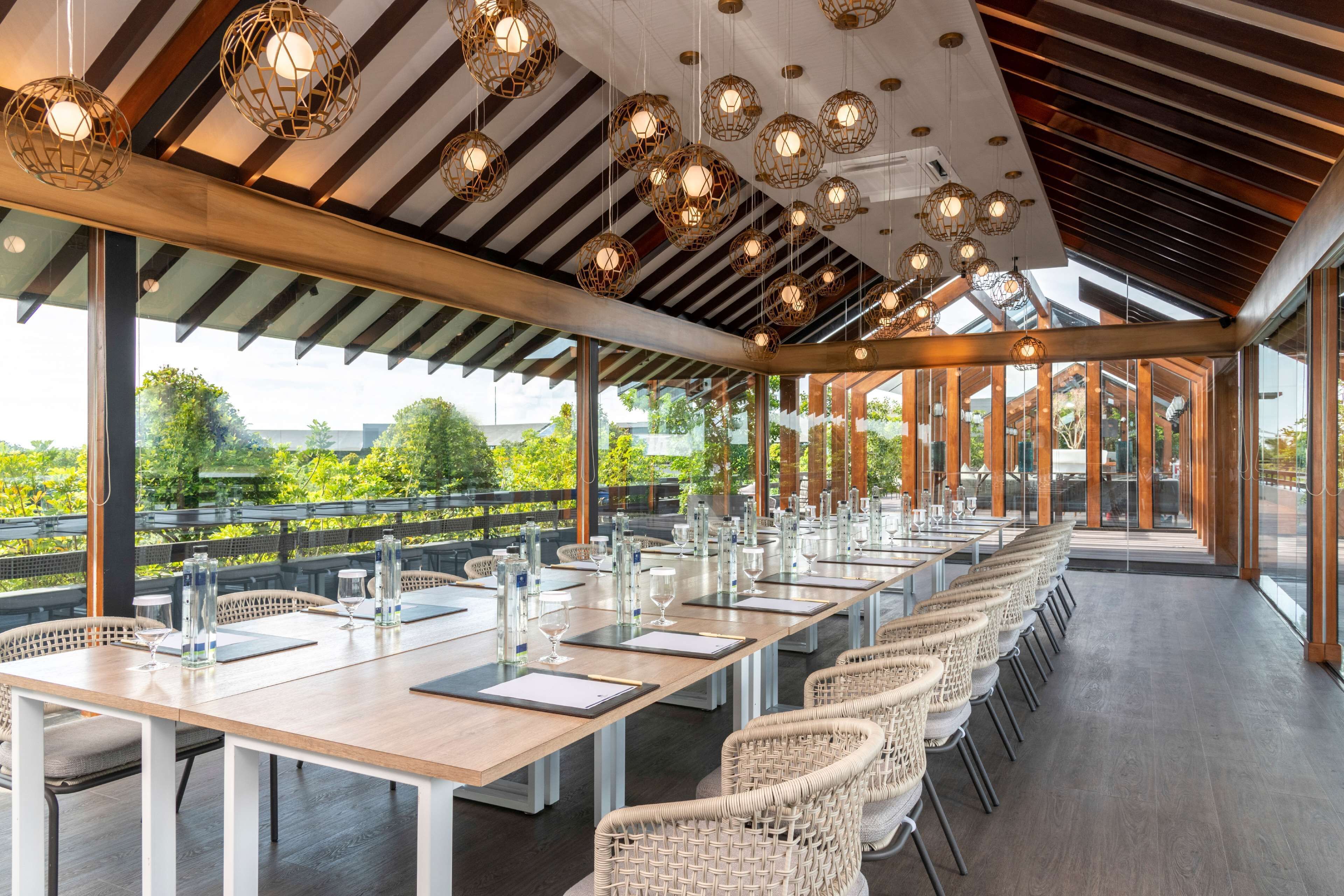 DoubleTree by Hilton Weerawila Rajawarna Resort