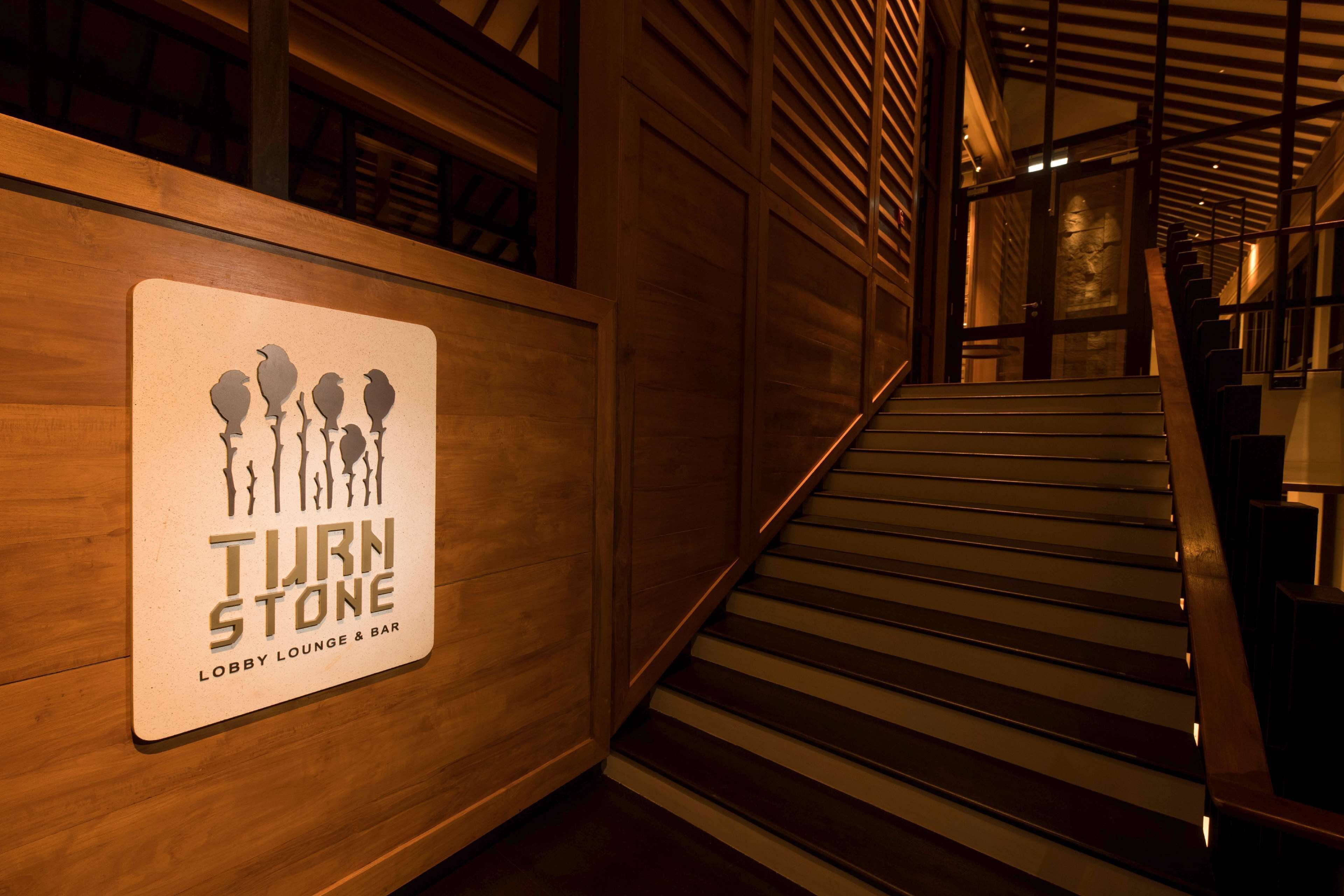 DoubleTree by Hilton Weerawila Rajawarna Resort