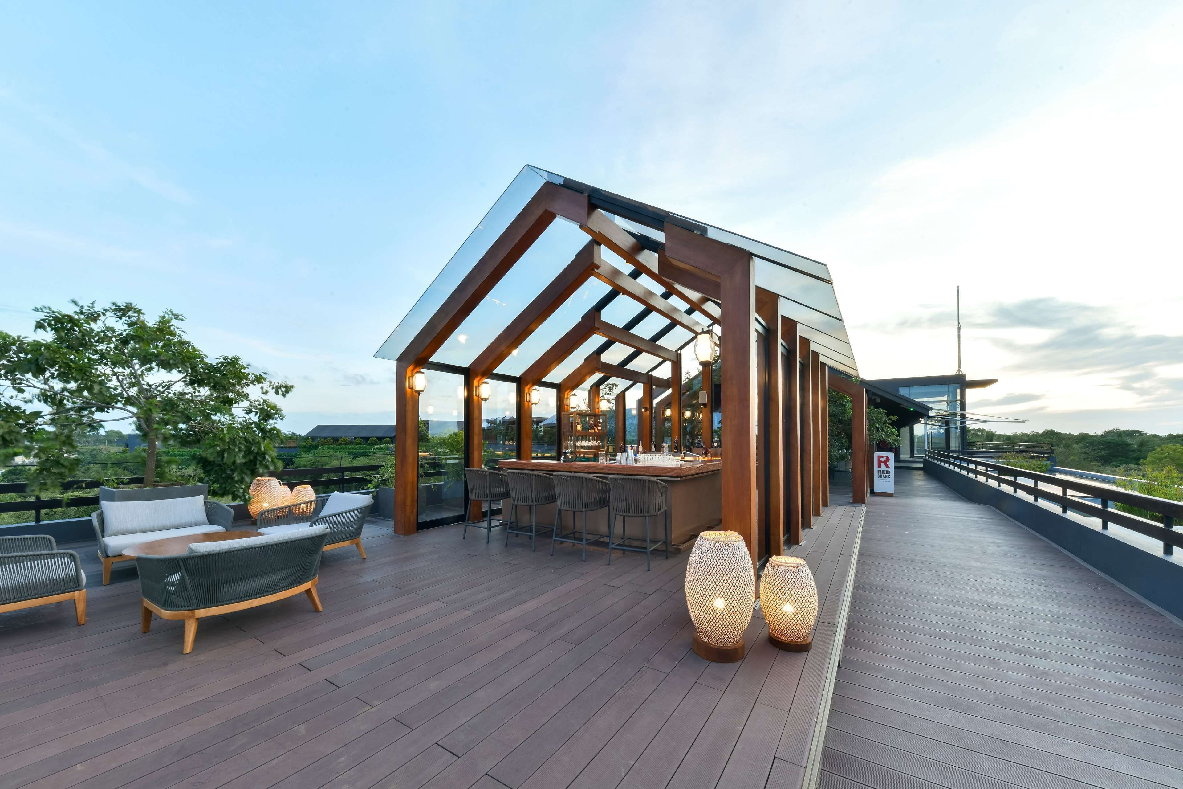 DoubleTree by Hilton Weerawila Rajawarna Resort