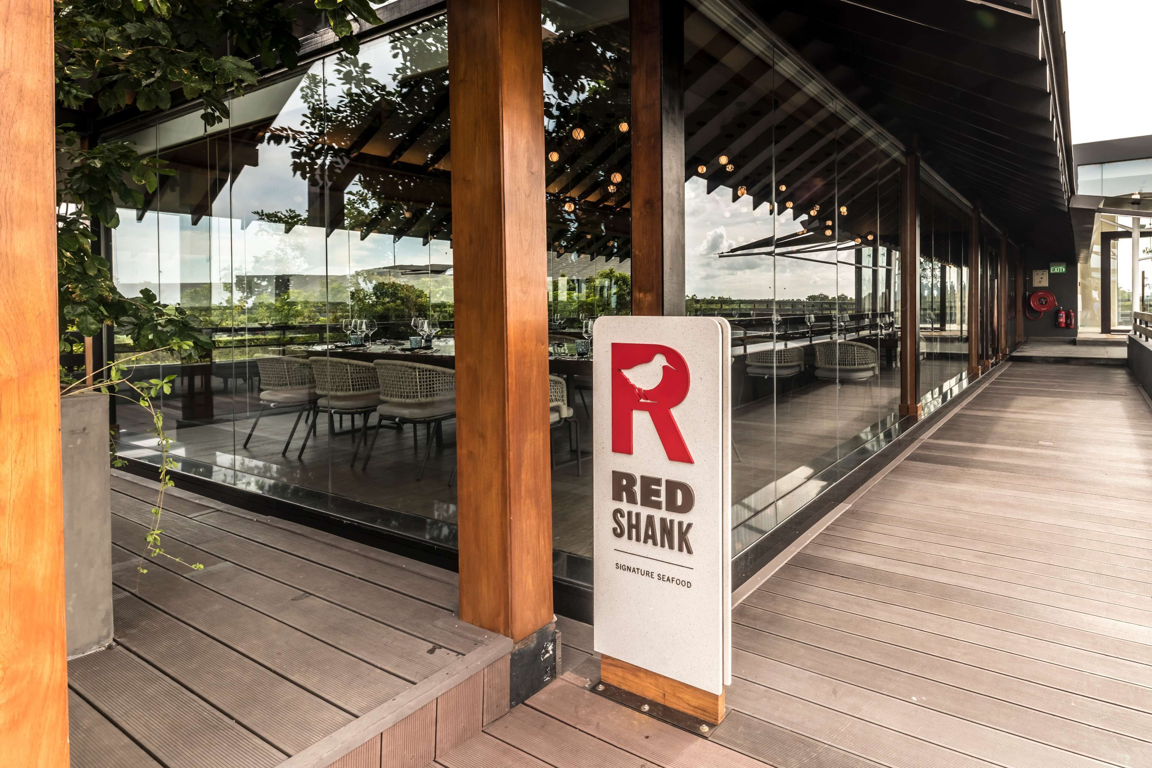 DoubleTree by Hilton Weerawila Rajawarna Resort