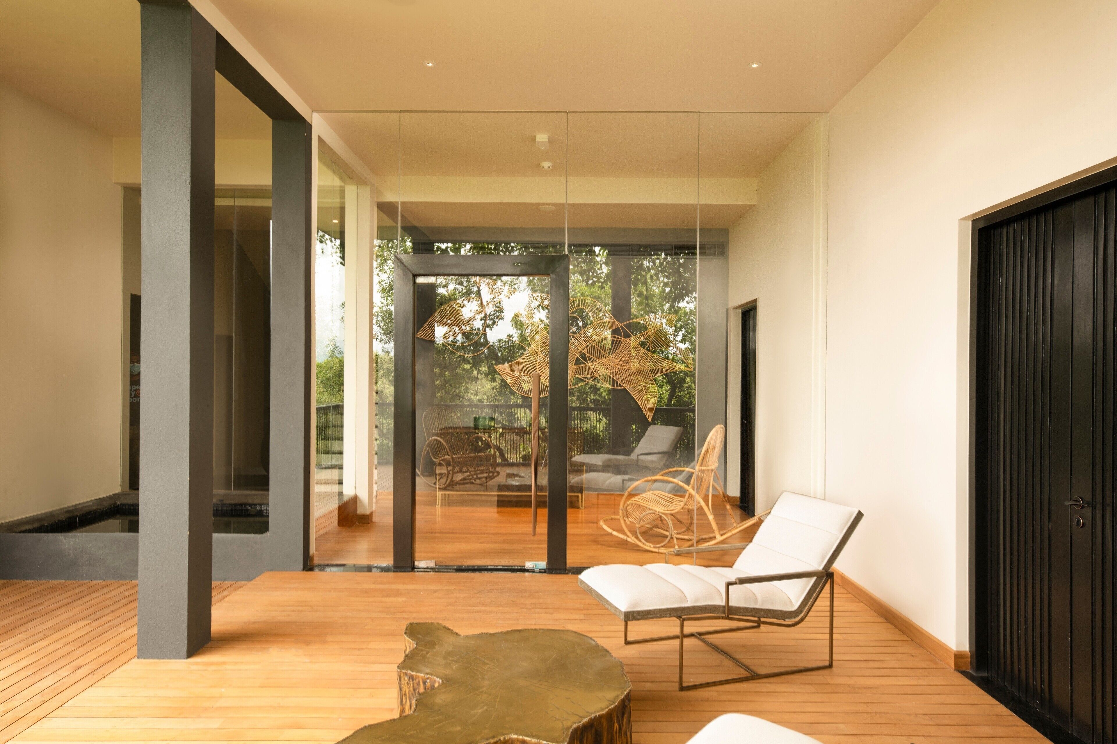 DoubleTree by Hilton Weerawila Rajawarna Resort