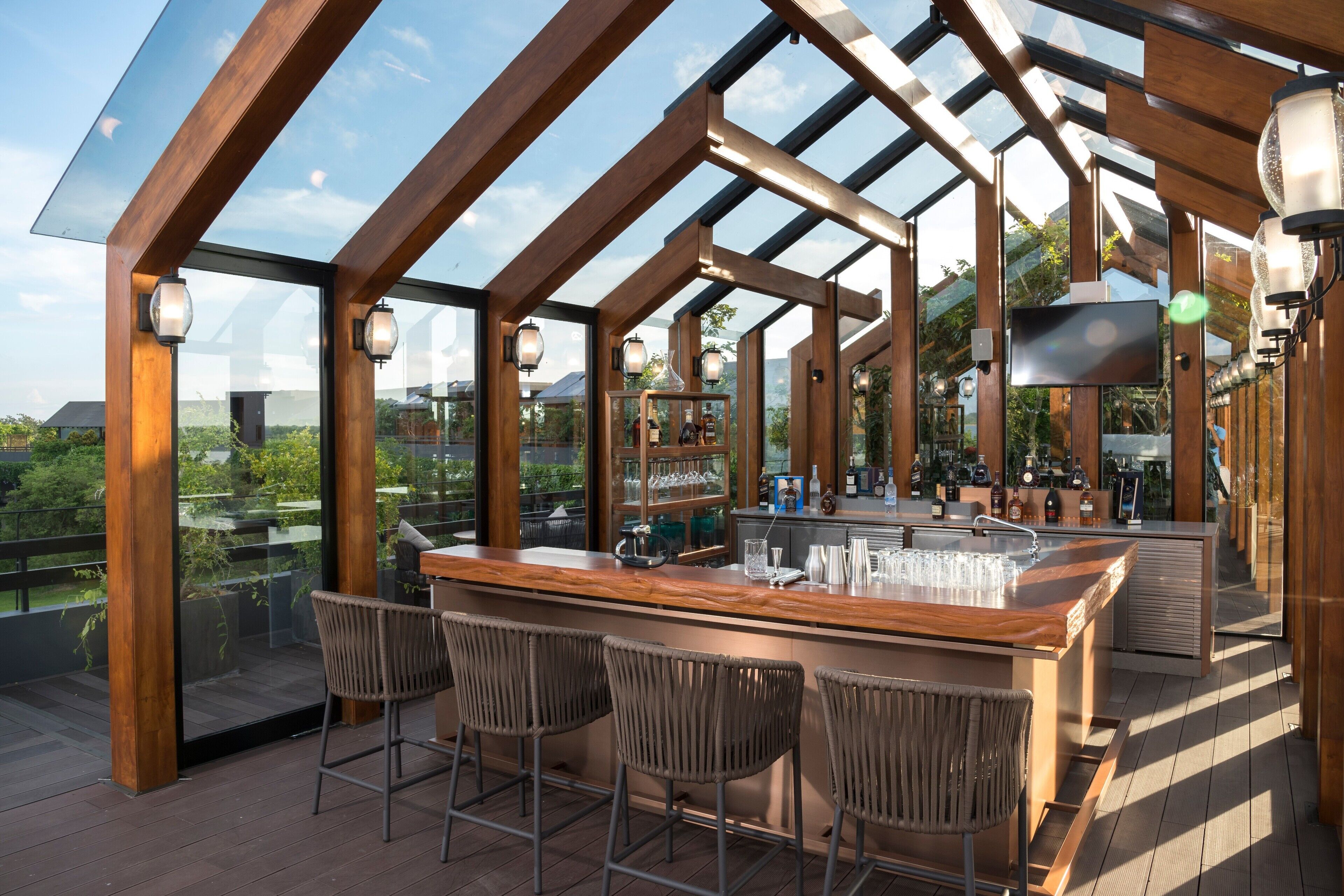 DoubleTree by Hilton Weerawila Rajawarna Resort