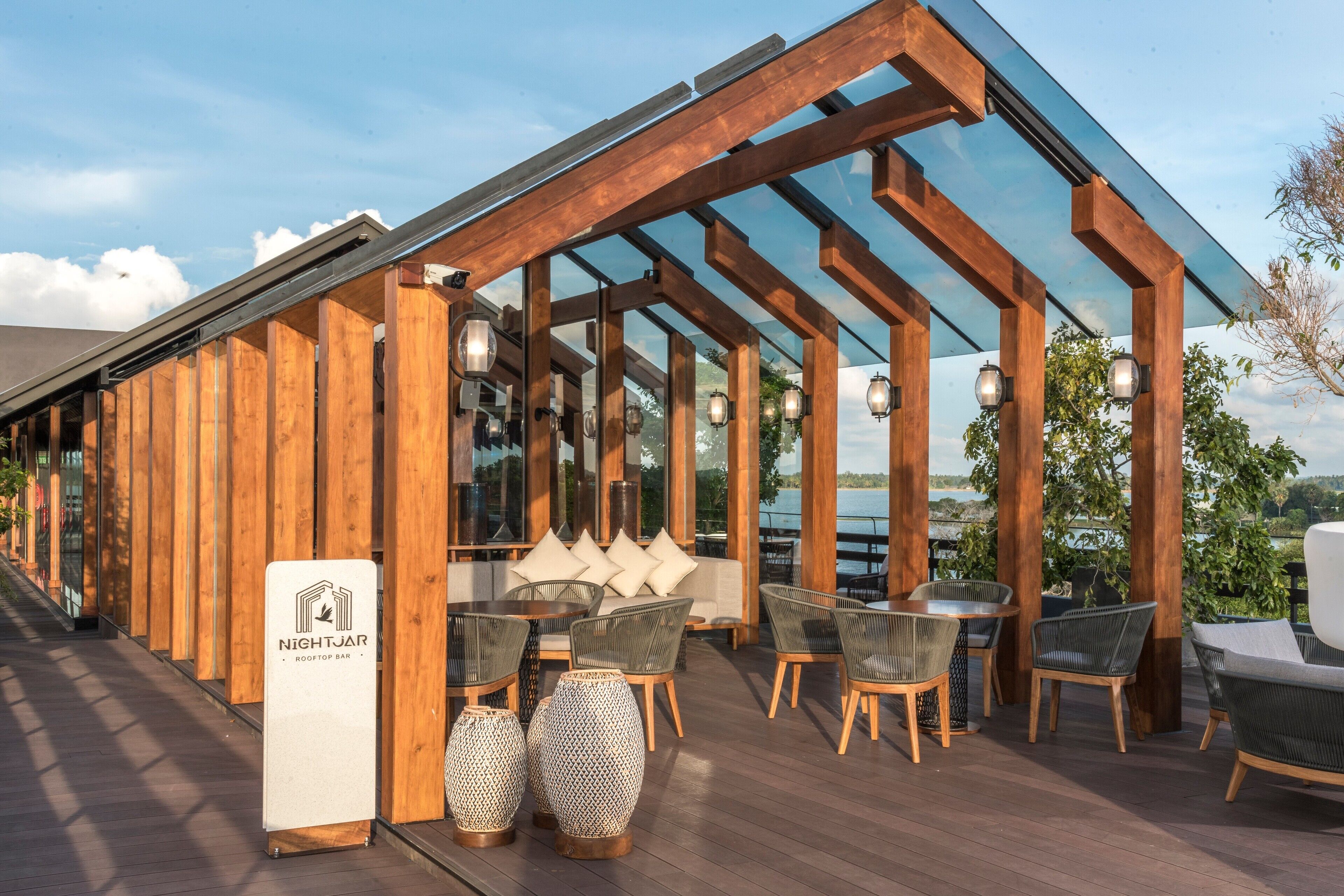 DoubleTree by Hilton Weerawila Rajawarna Resort