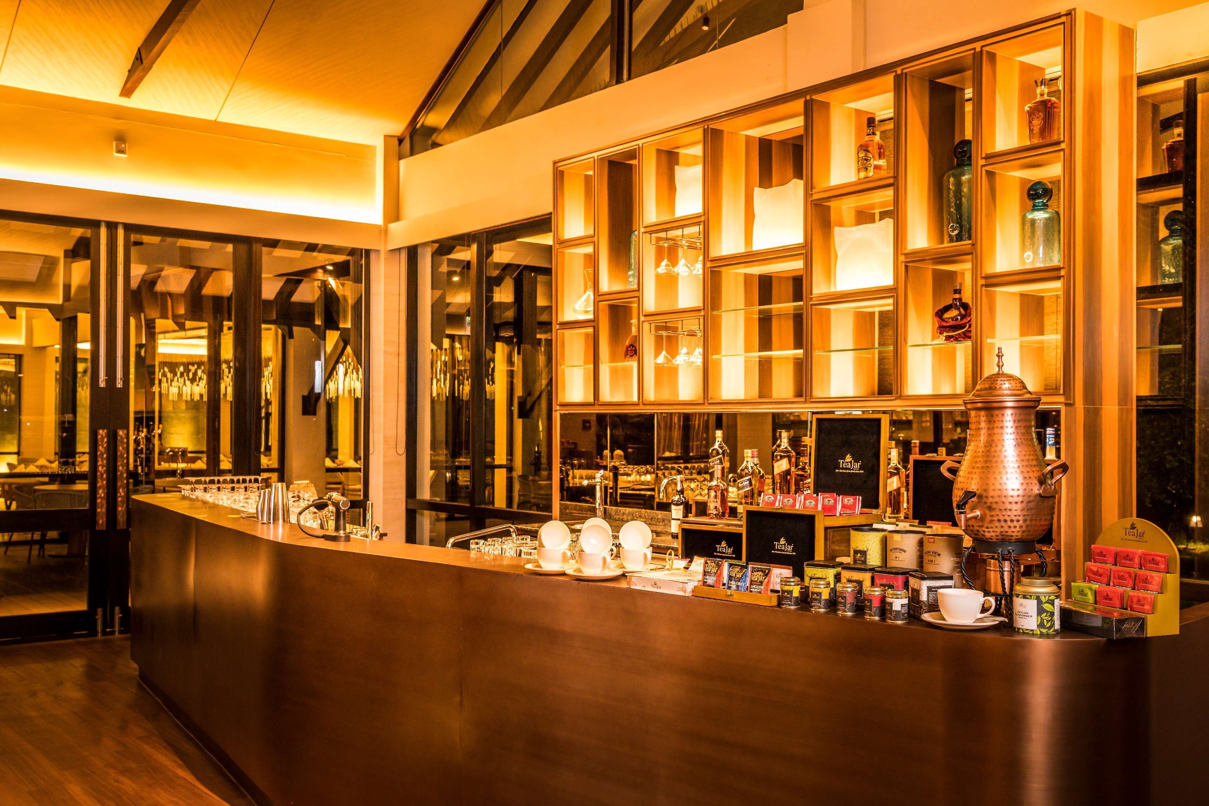 DoubleTree by Hilton Weerawila Rajawarna Resort