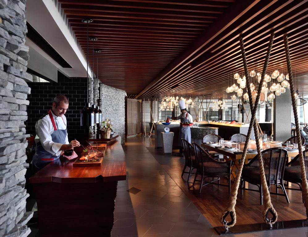 Weligama Bay Marriott Resort & Spa