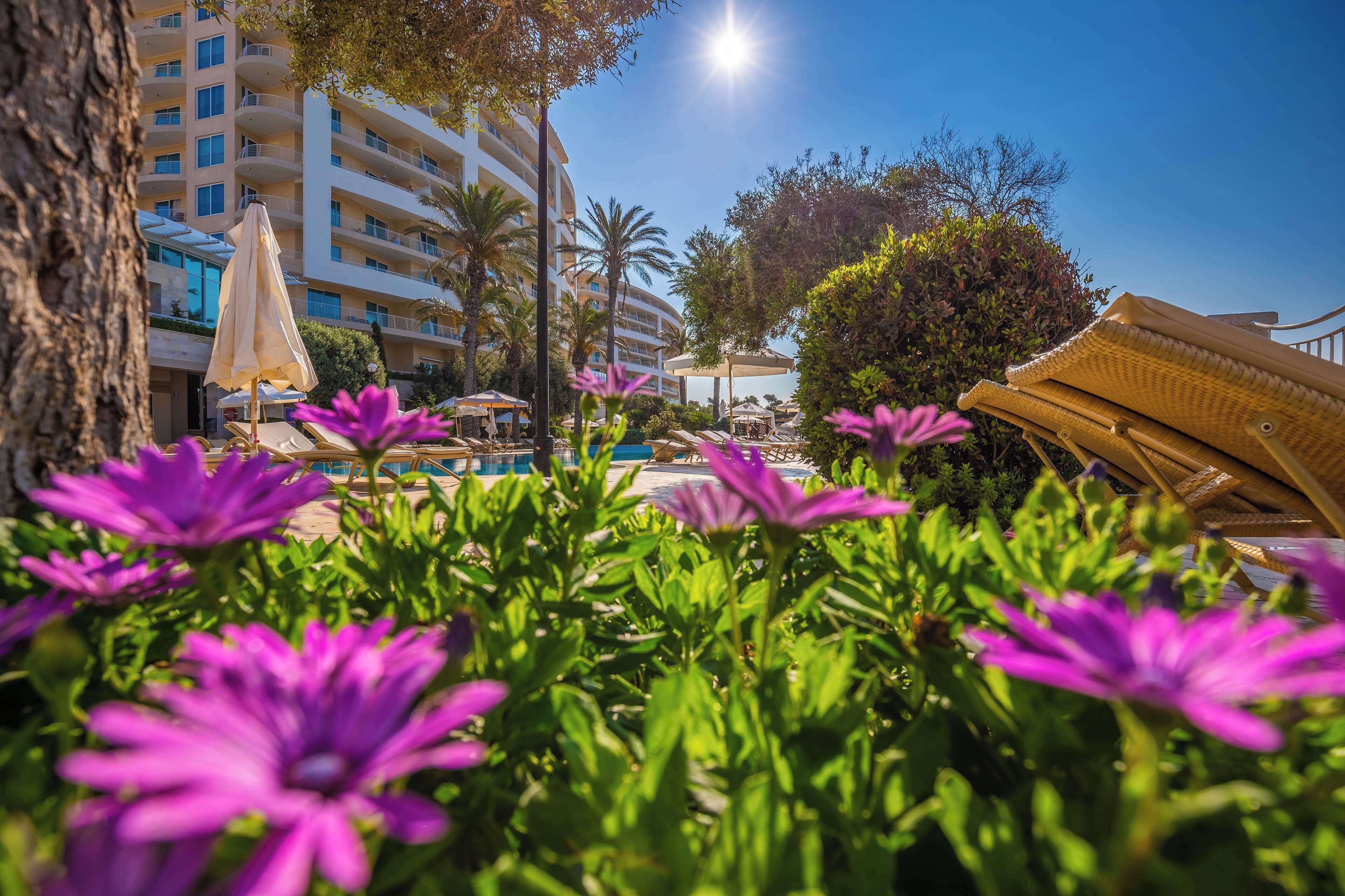 Radisson Blu Resort & Spa Malta Golden Sands Radisson Blu Resort & Spa Malta Golden Sands