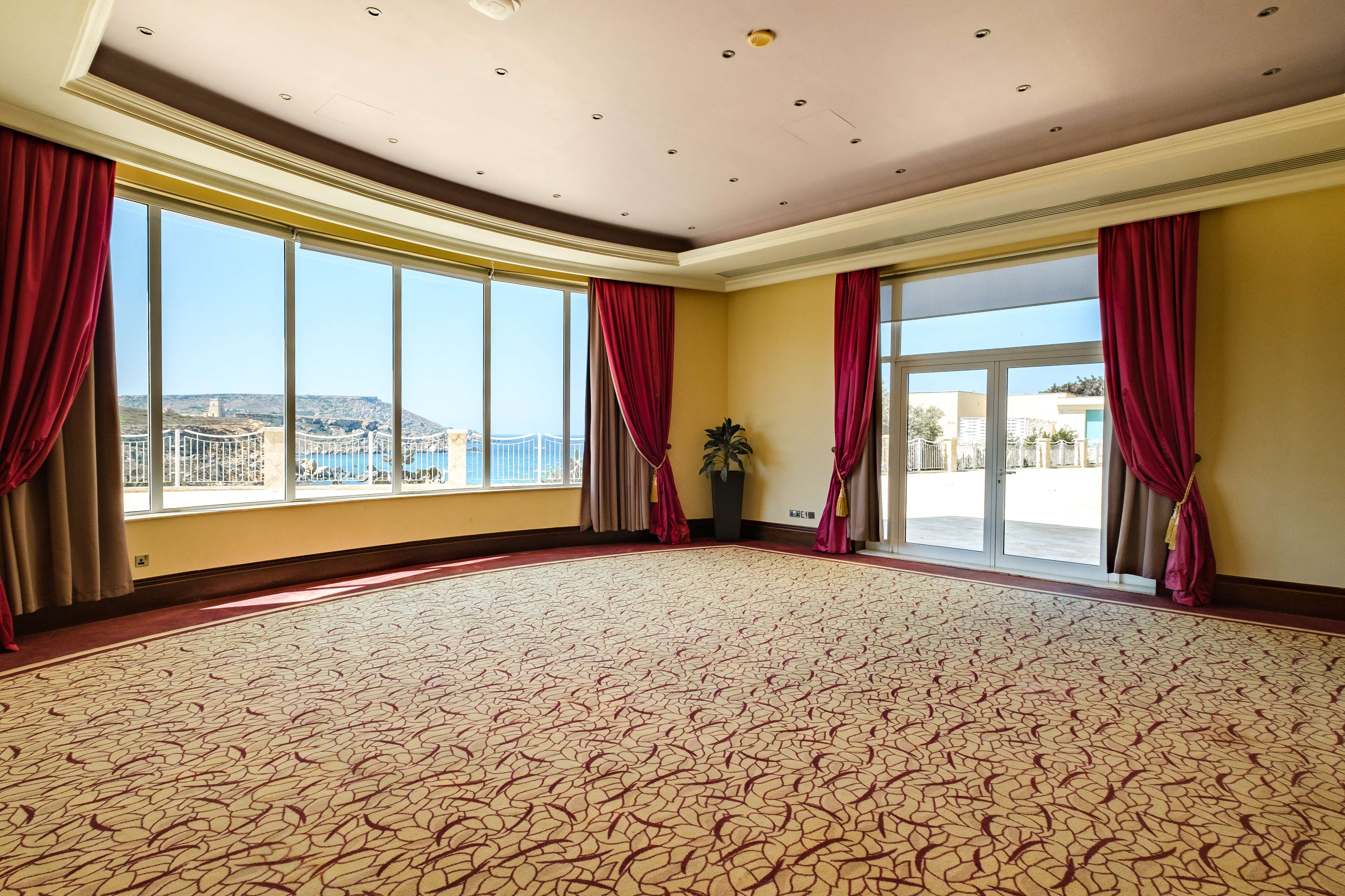 Radisson Blu Resort & Spa Malta Golden Sands Radisson Blu Resort & Spa Malta Golden Sands