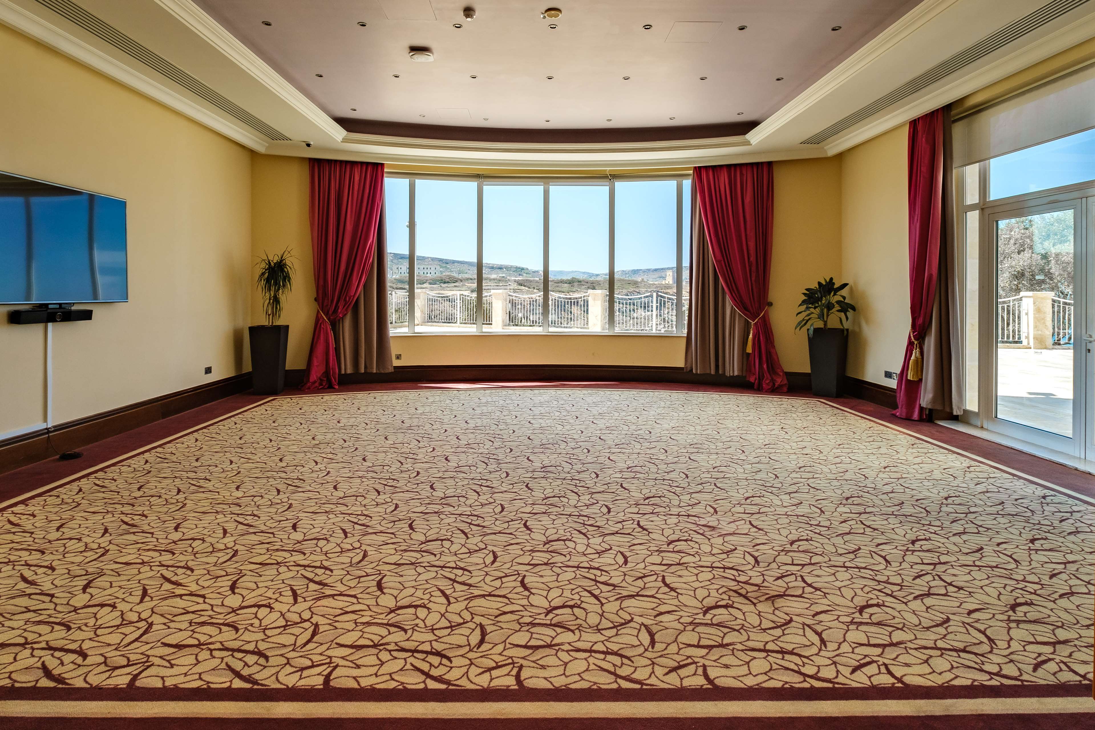 Radisson Blu Resort & Spa Malta Golden Sands Radisson Blu Resort & Spa Malta Golden Sands