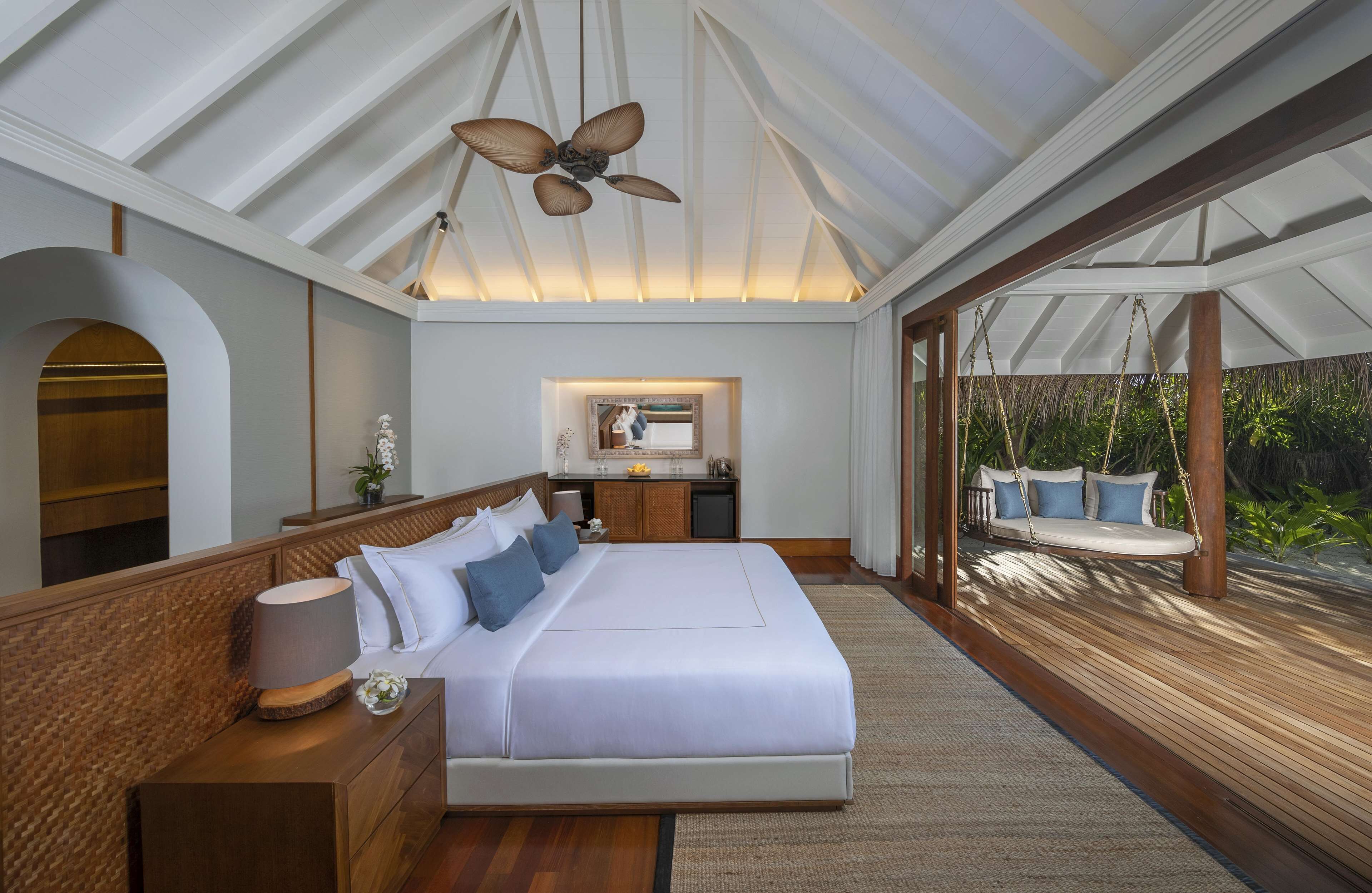 Anantara Kihavah Maldives Villas Anantara Kihavah Maldives Villas