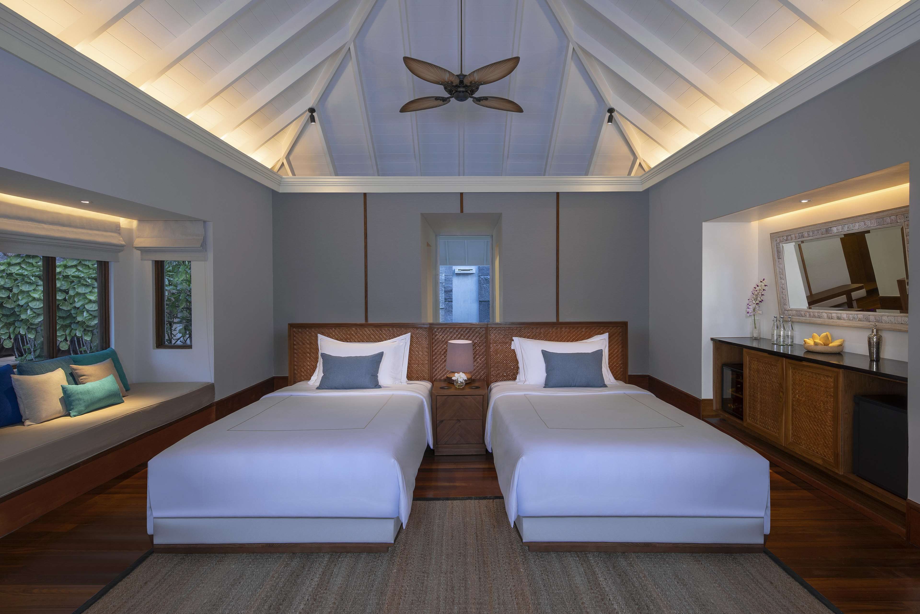 Anantara Kihavah Maldives Villas Anantara Kihavah Maldives Villas
