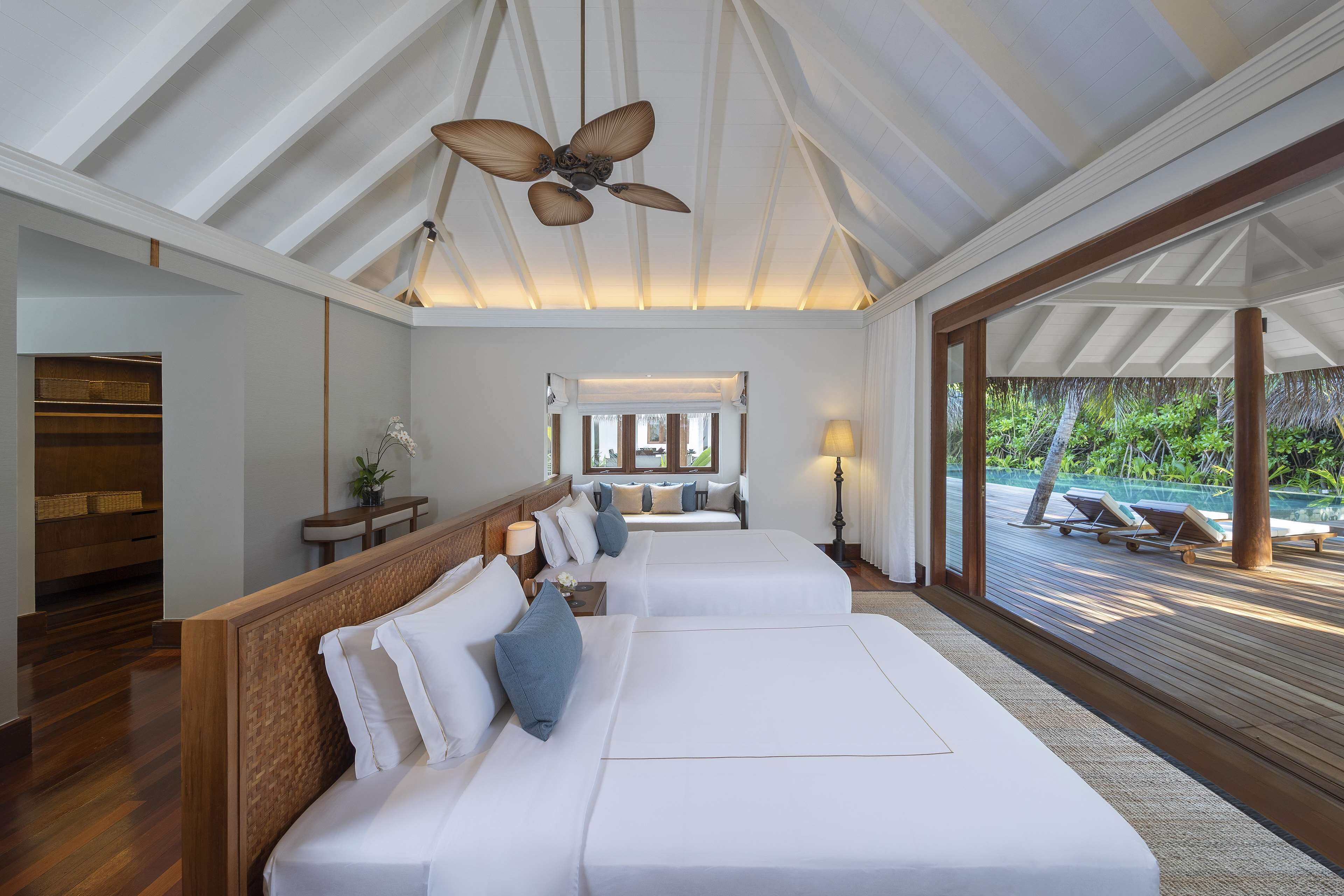 Anantara Kihavah Maldives Villas Anantara Kihavah Maldives Villas