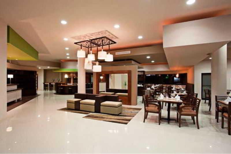 Holiday Inn Tijuana Zona Rio Holiday Inn Tijuana Zona Rio