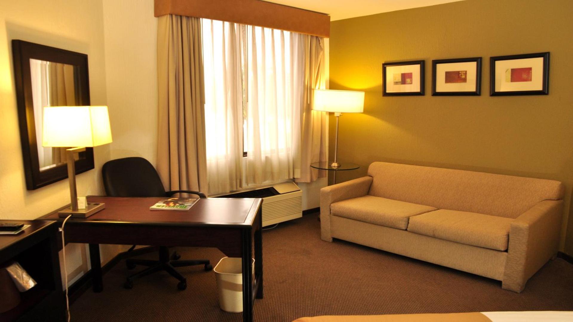 Holiday Inn Tijuana Zona Rio Holiday Inn Tijuana Zona Rio