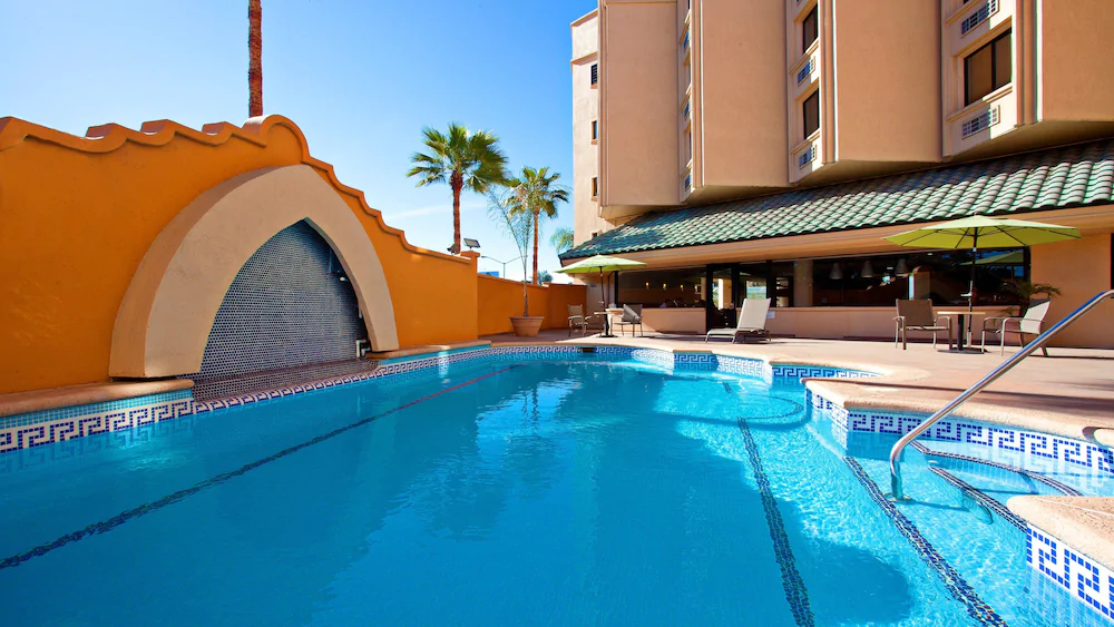 Holiday Inn Tijuana Zona Rio Holiday Inn Tijuana Zona Rio