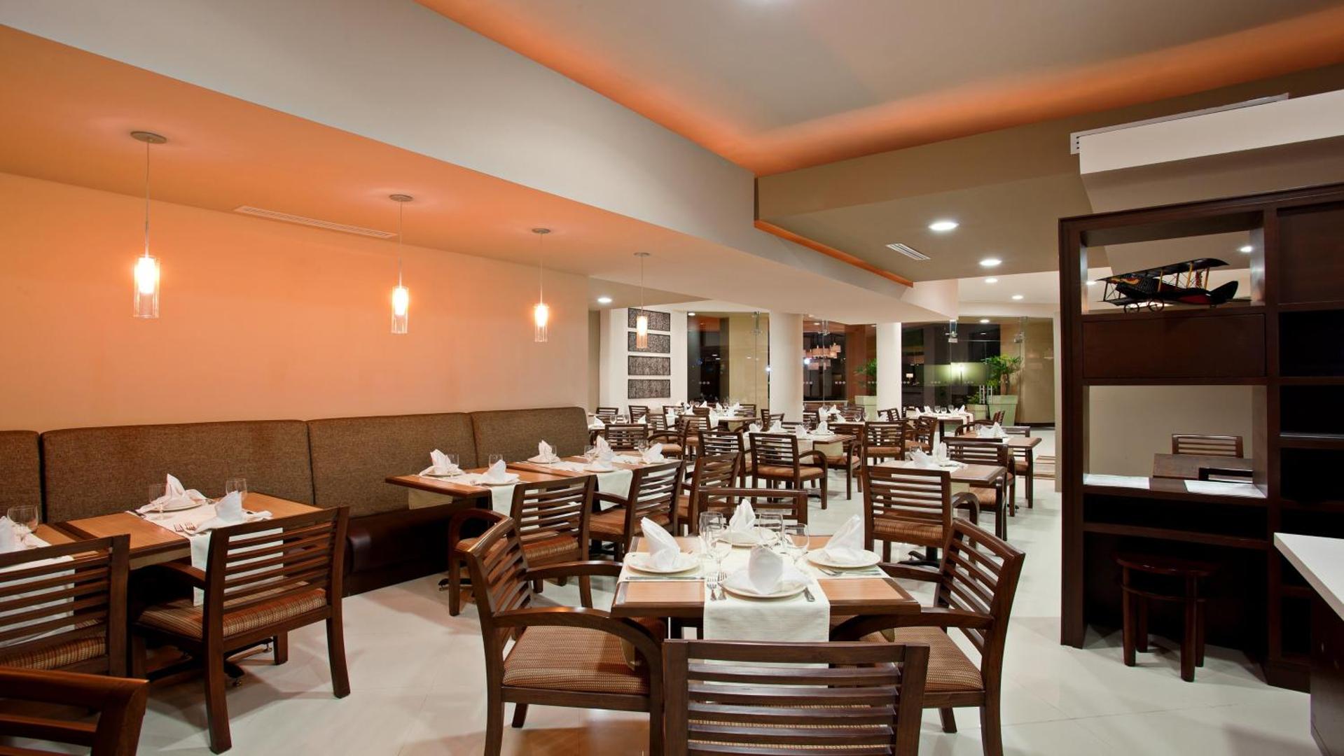 Holiday Inn Tijuana Zona Rio Holiday Inn Tijuana Zona Rio