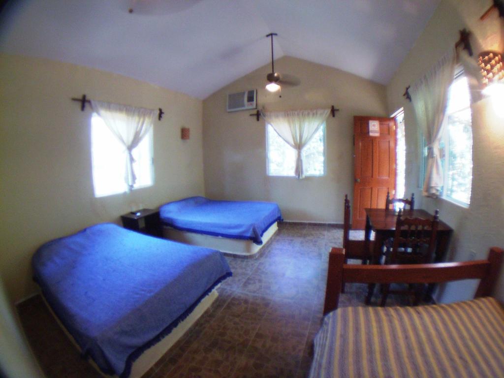 CocoAventura Cabanas & Club de Playa