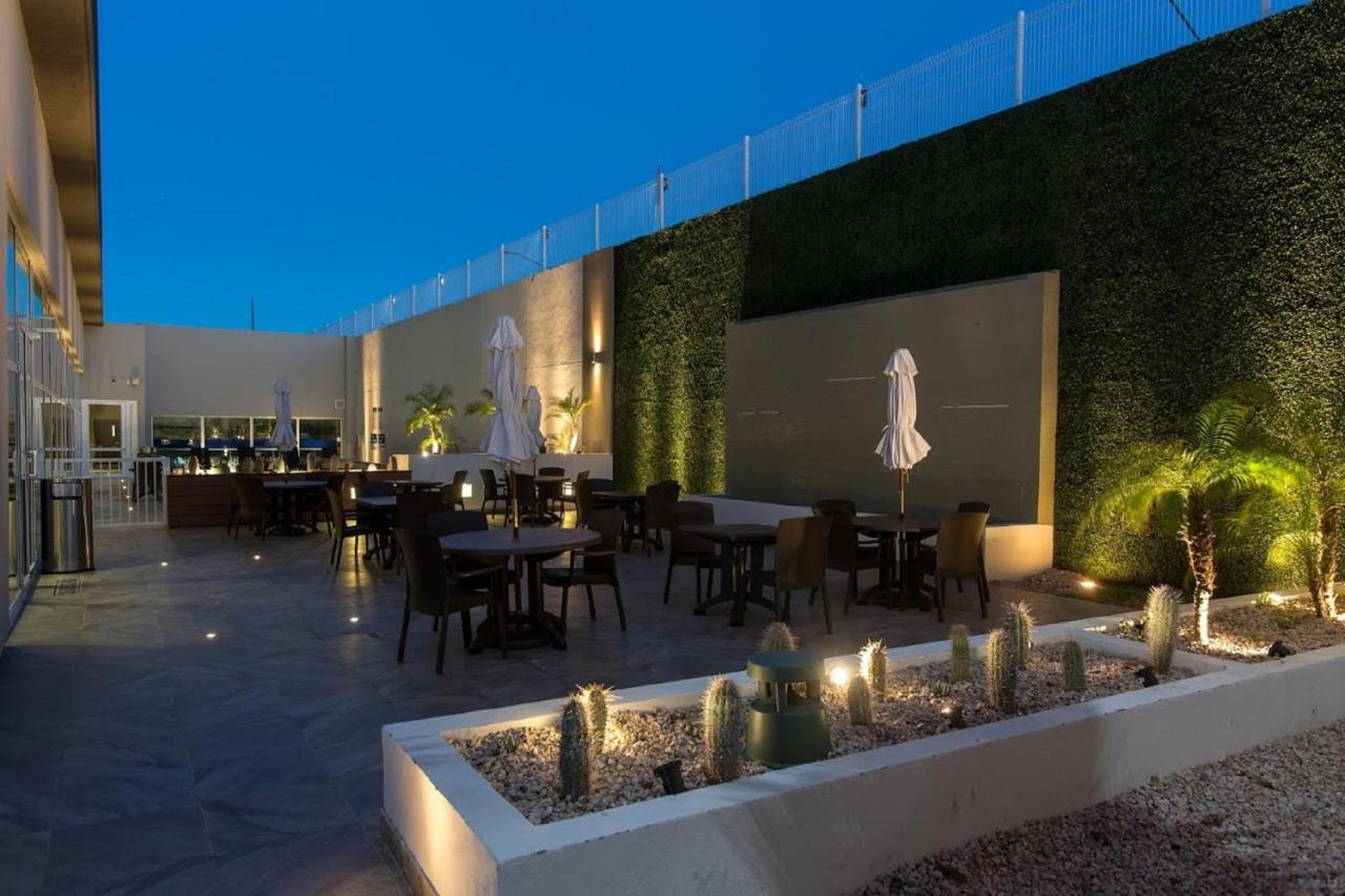 Hampton Inn by Hilton Hermosillo Hampton Inn by Hilton Hermosillo