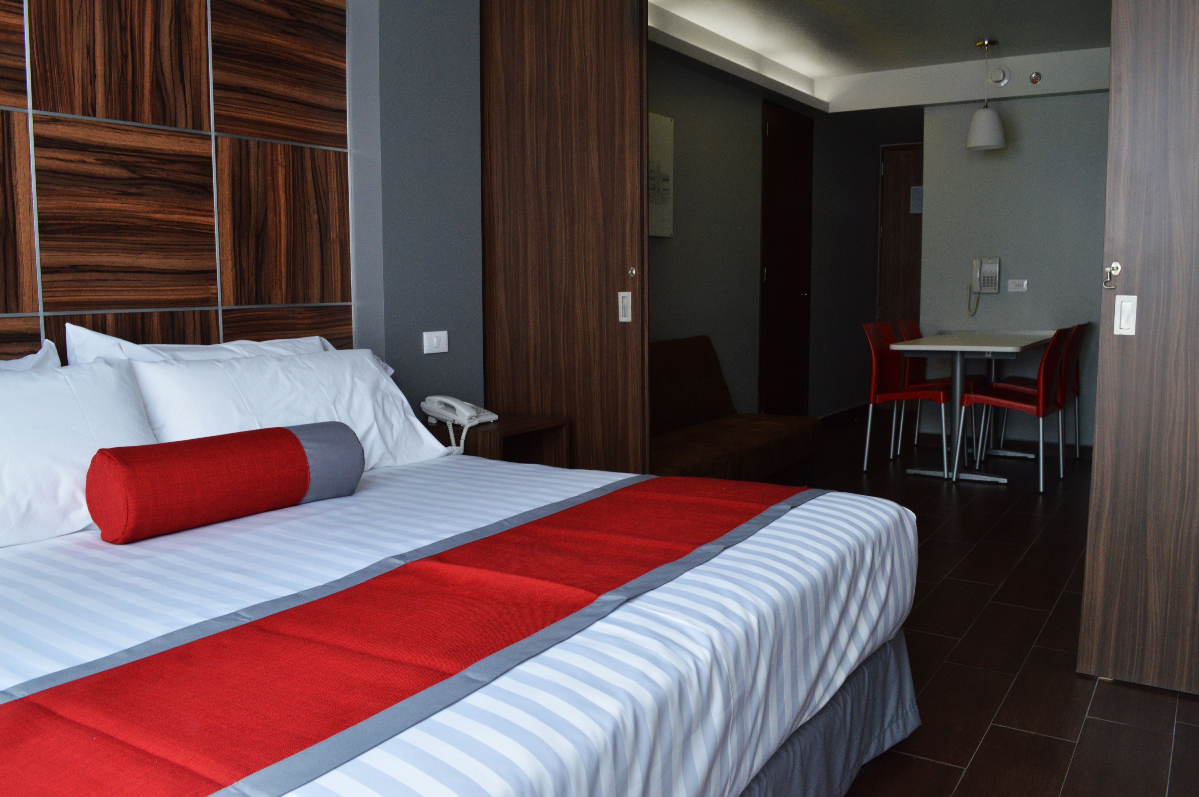 Hotel Block Suites Hotel Block Suites