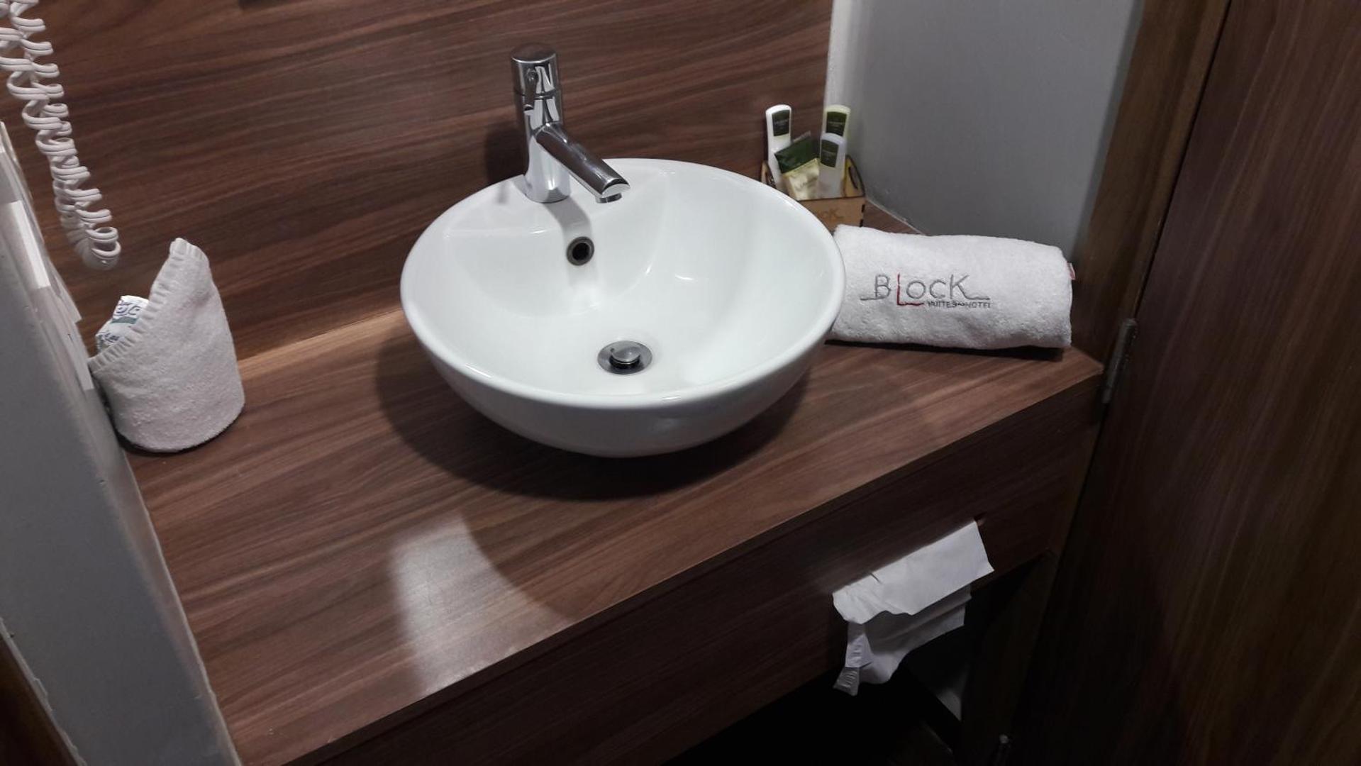 Hotel Block Suites Hotel Block Suites