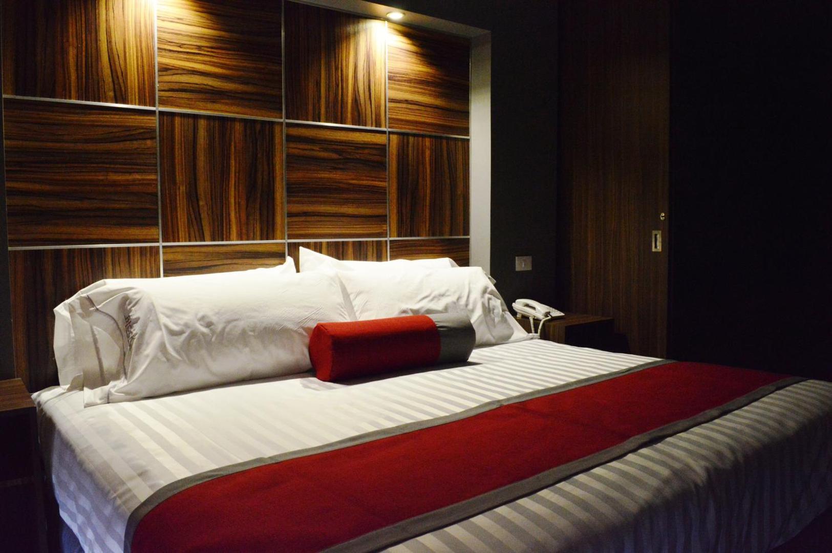 Hotel Block Suites Hotel Block Suites