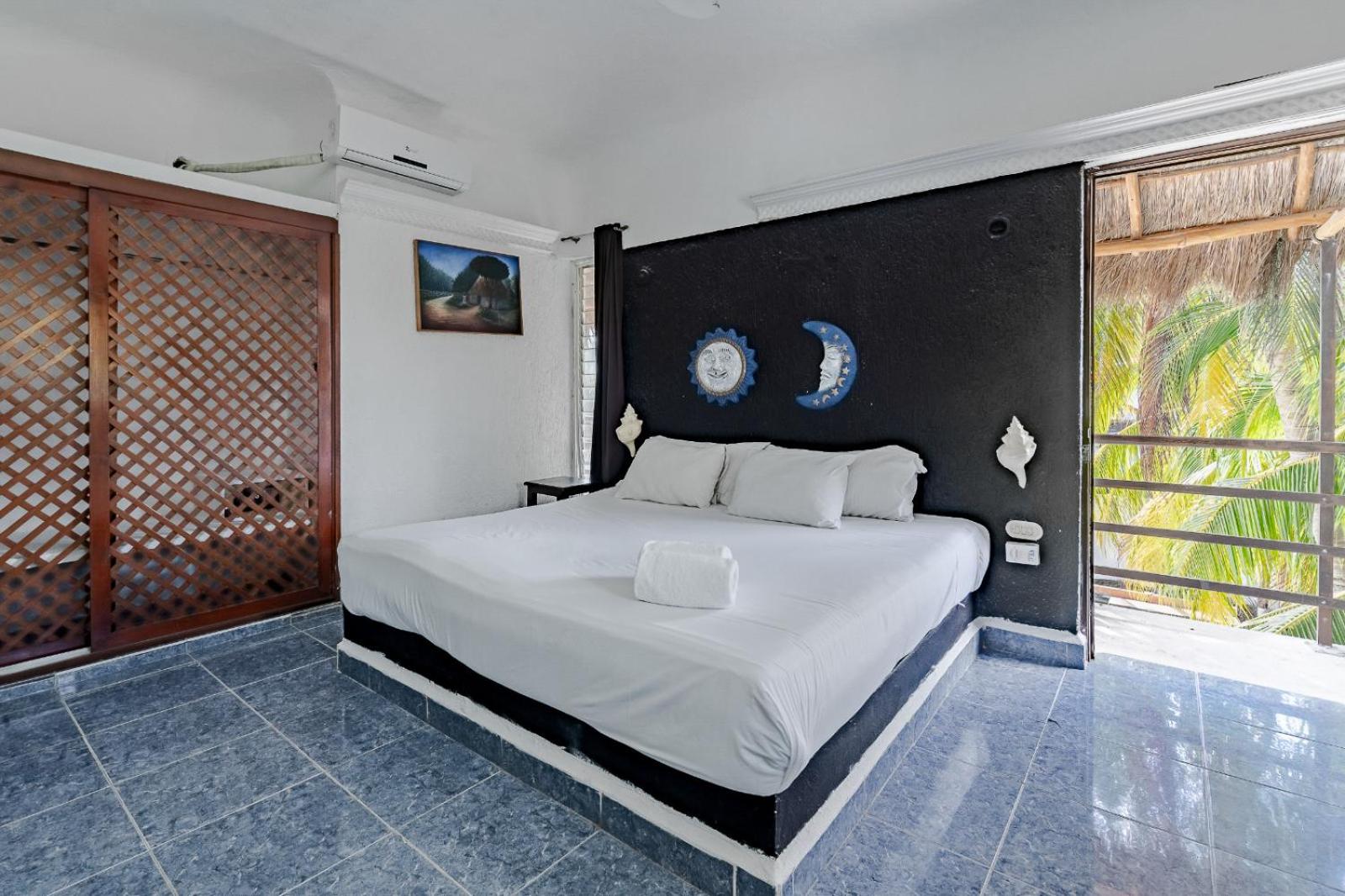 Mayan Art Hotel 10 Avenue Mayan Art Hotel 10 Avenue