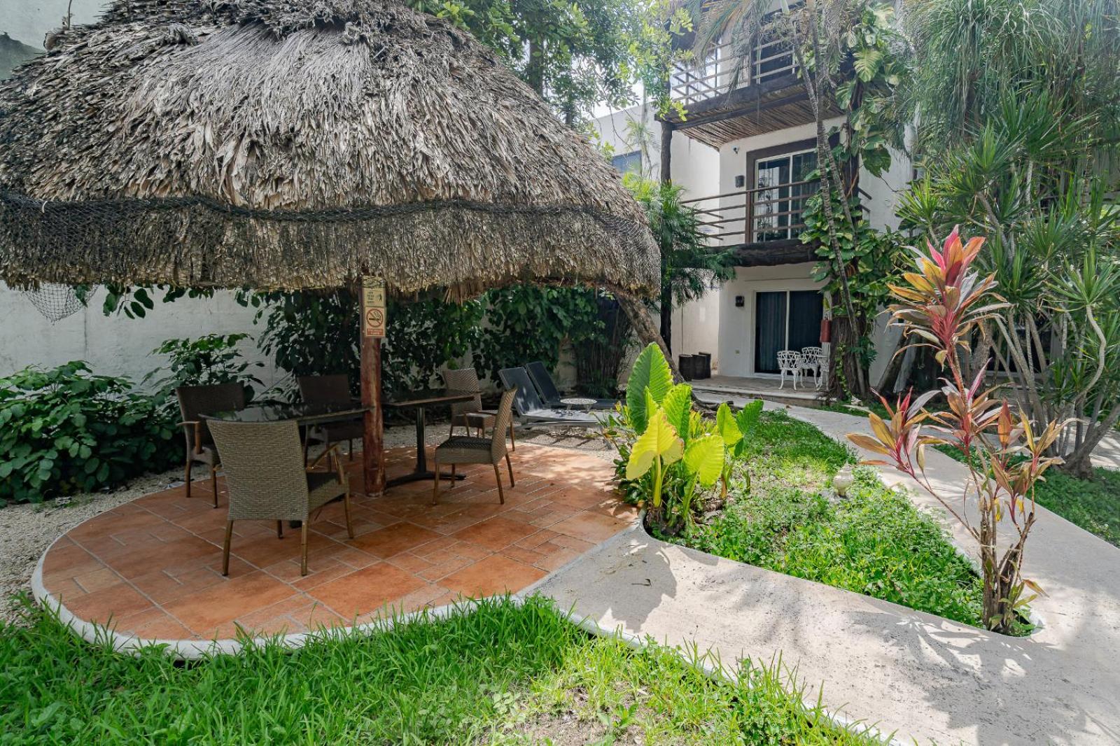 Mayan Art Hotel 10 Avenue Mayan Art Hotel 10 Avenue