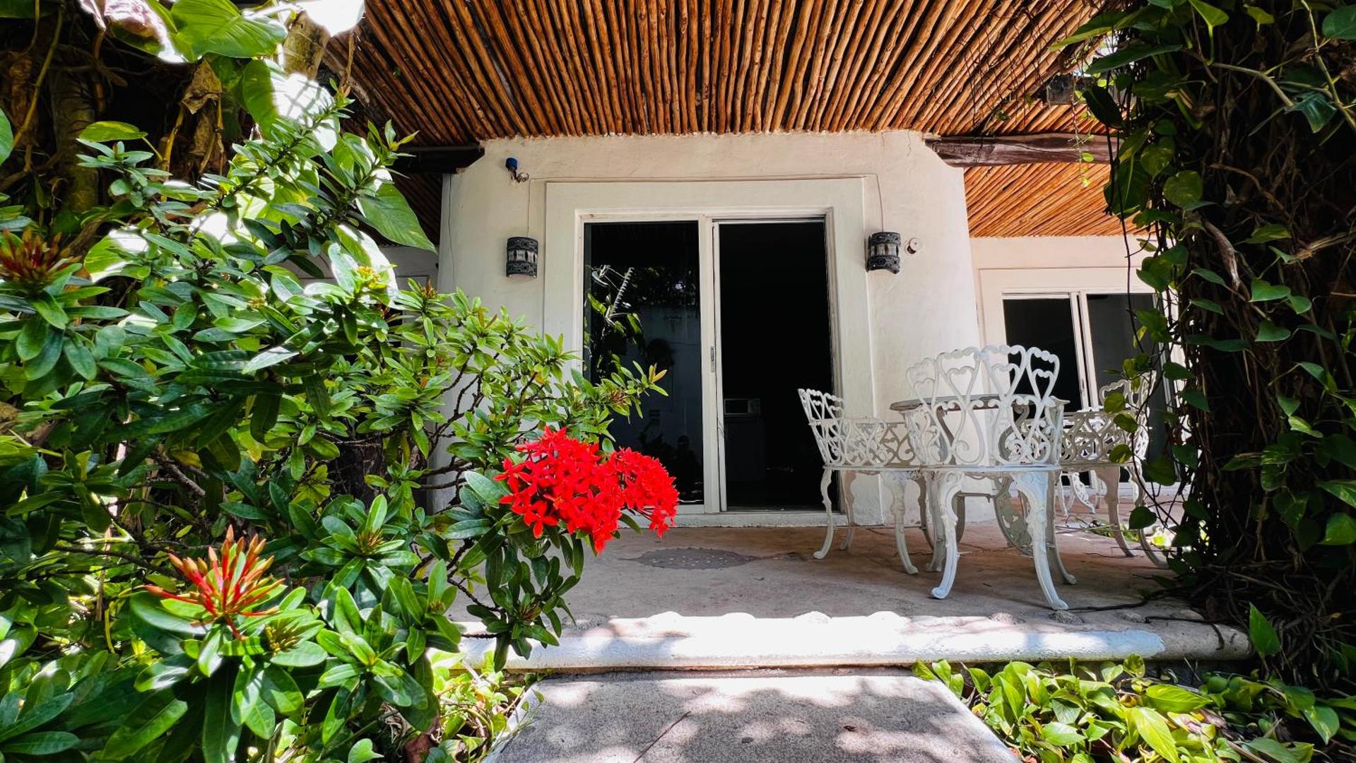 Mayan Art Hotel 10 Avenue Mayan Art Hotel 10 Avenue