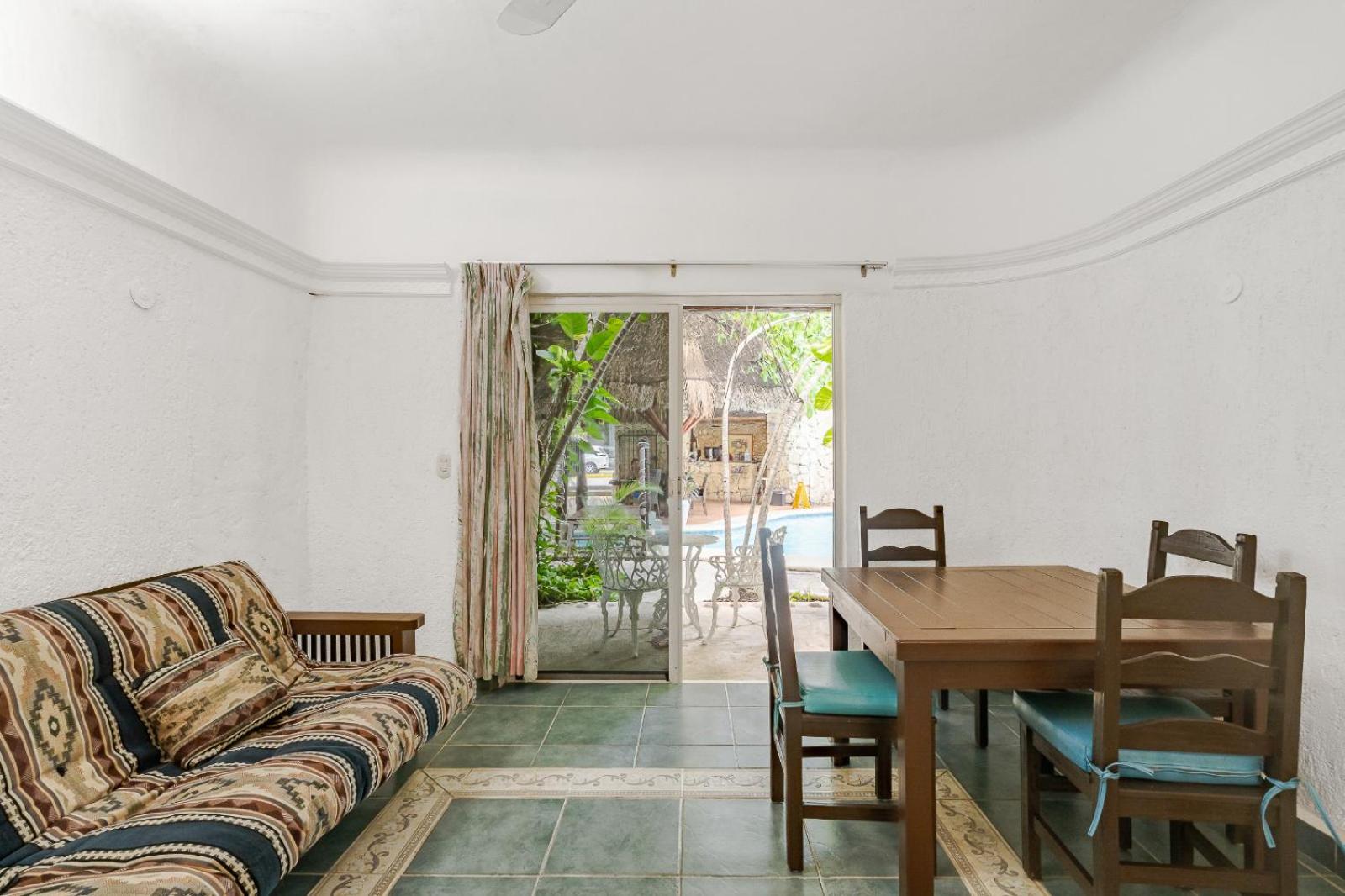 Mayan Art Hotel 10 Avenue Mayan Art Hotel 10 Avenue