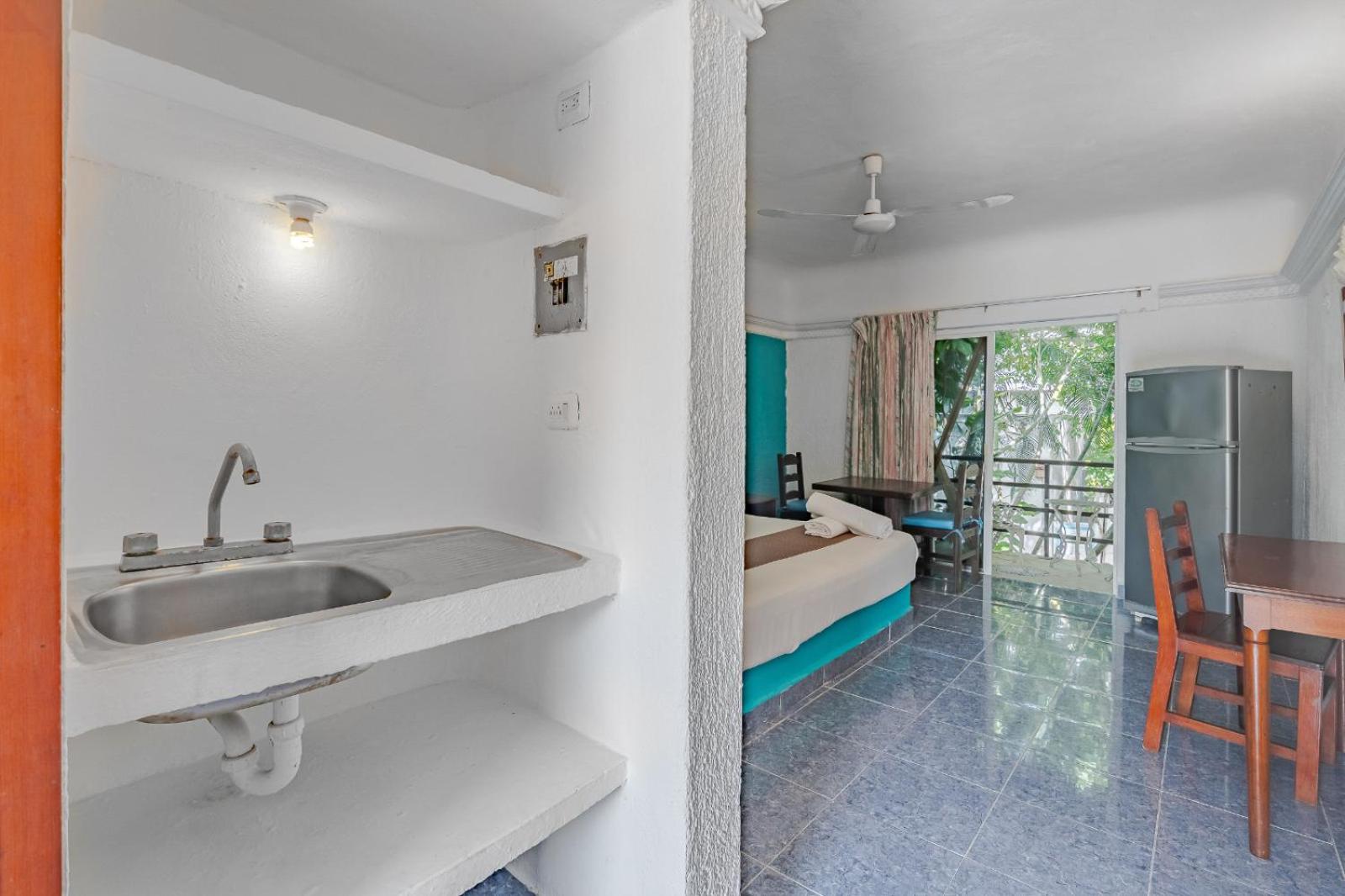 Mayan Art Hotel 10 Avenue Mayan Art Hotel 10 Avenue