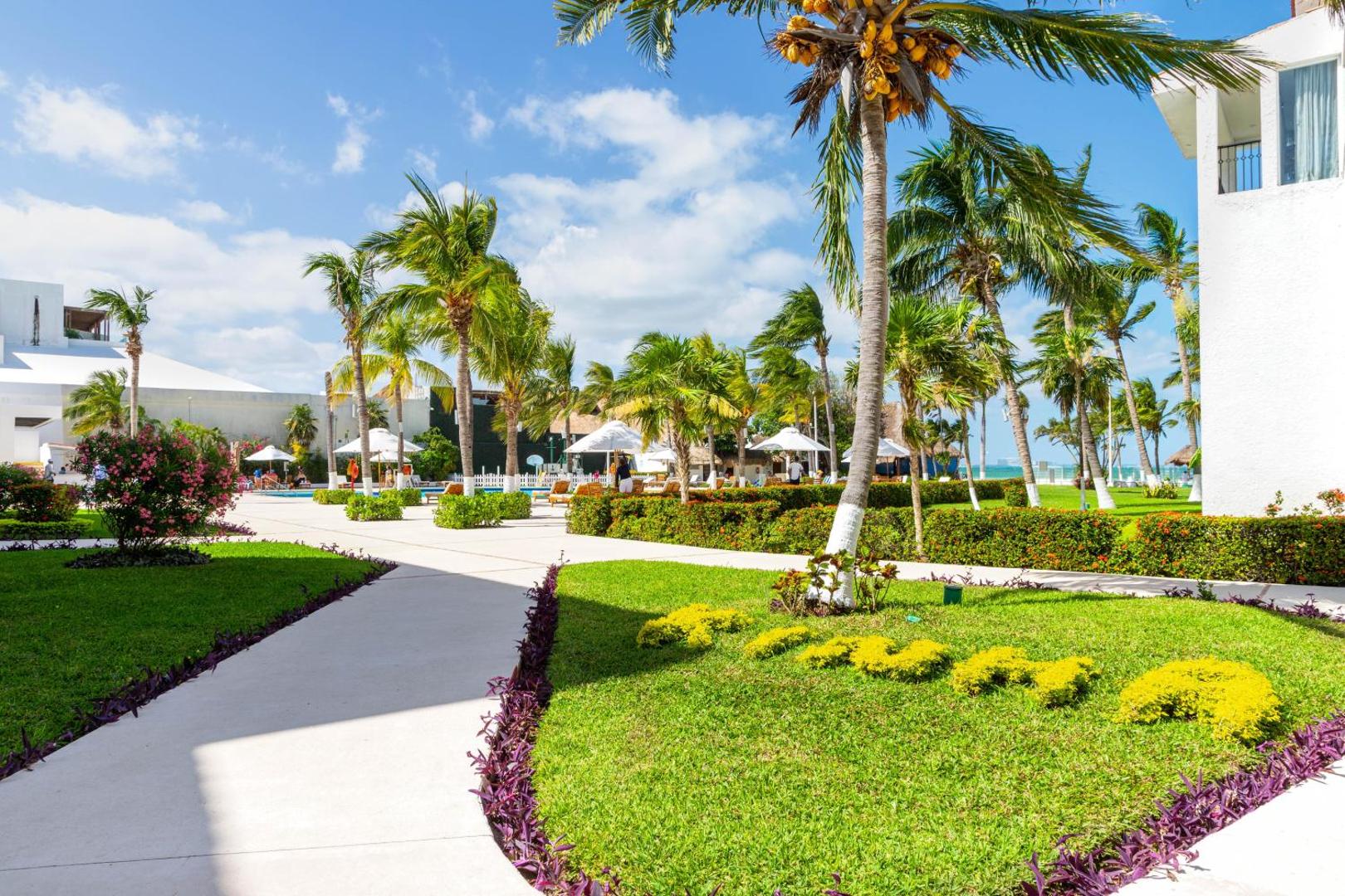 BeachScape Kin Ha Villas & Suites BeachScape Kin Ha Villas & Suites
