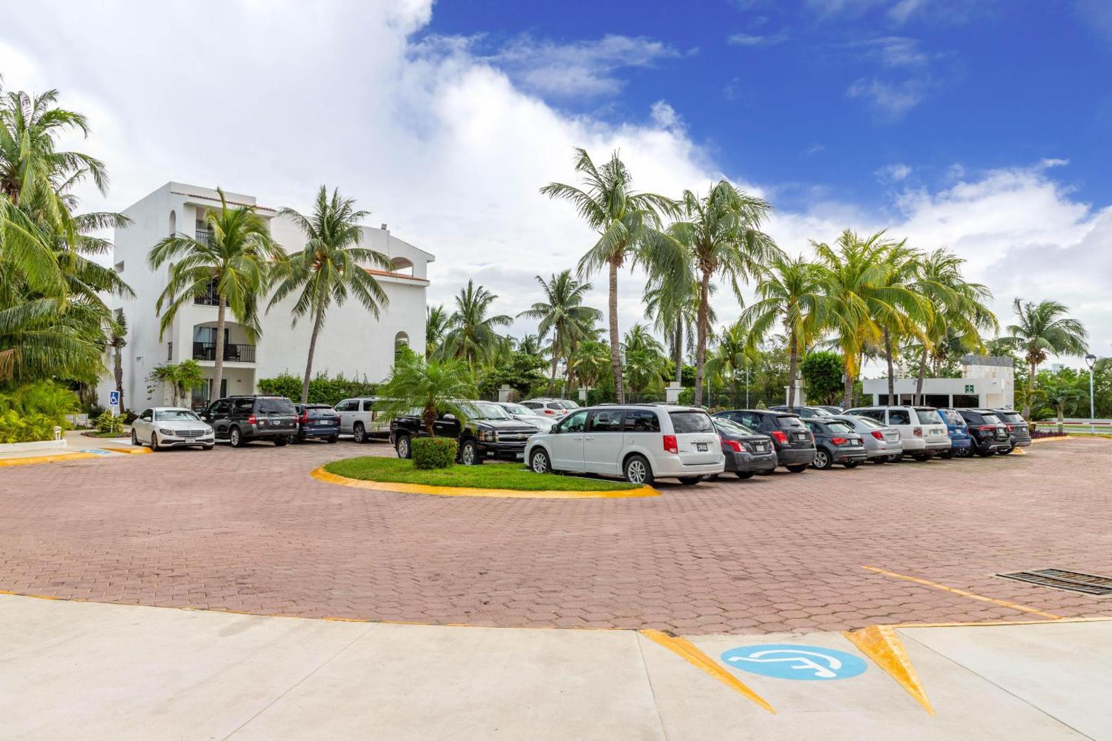 BeachScape Kin Ha Villas & Suites BeachScape Kin Ha Villas & Suites