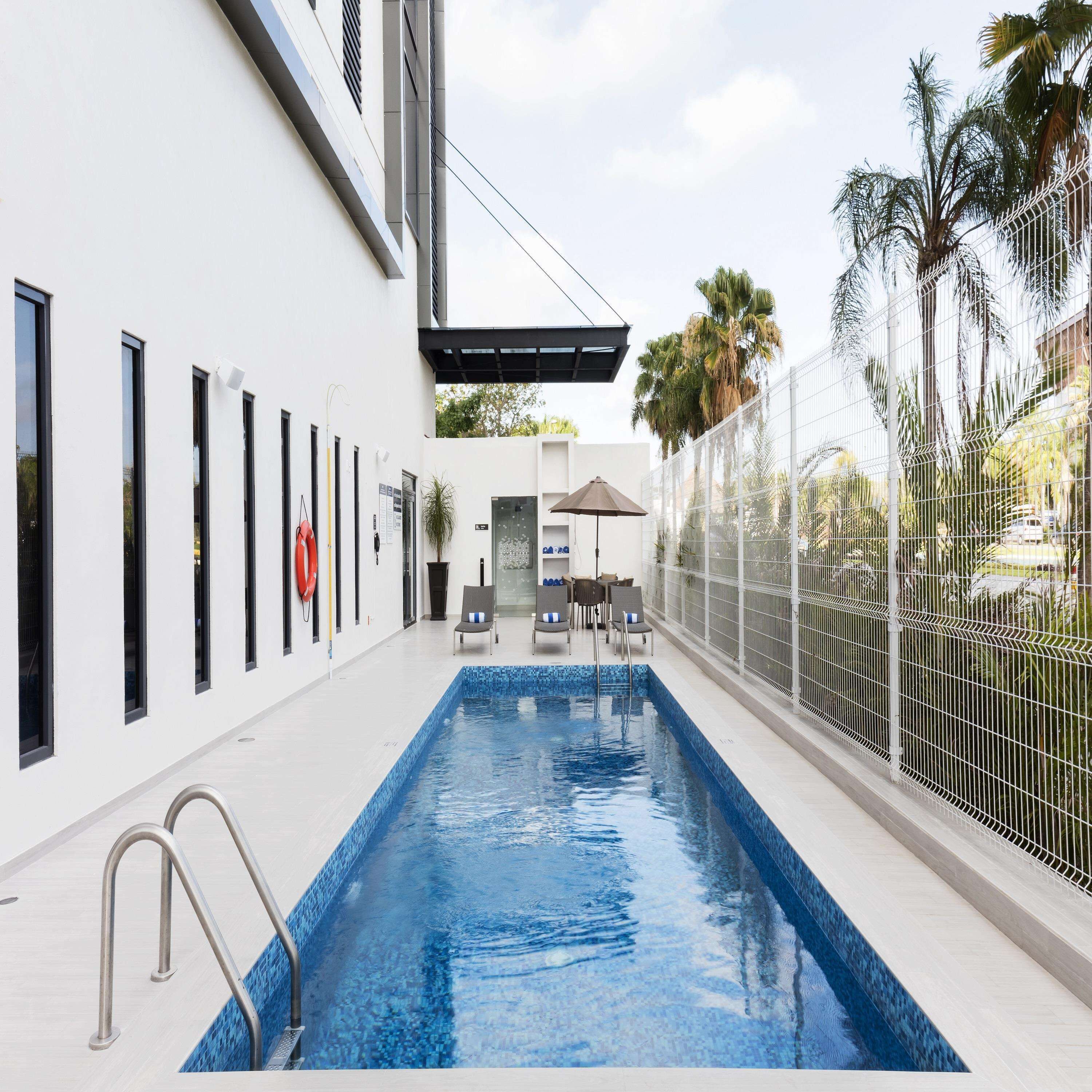 Hampton Inn by Hilton Cancun Cumbres Hampton Inn by Hilton Cancun Cumbres