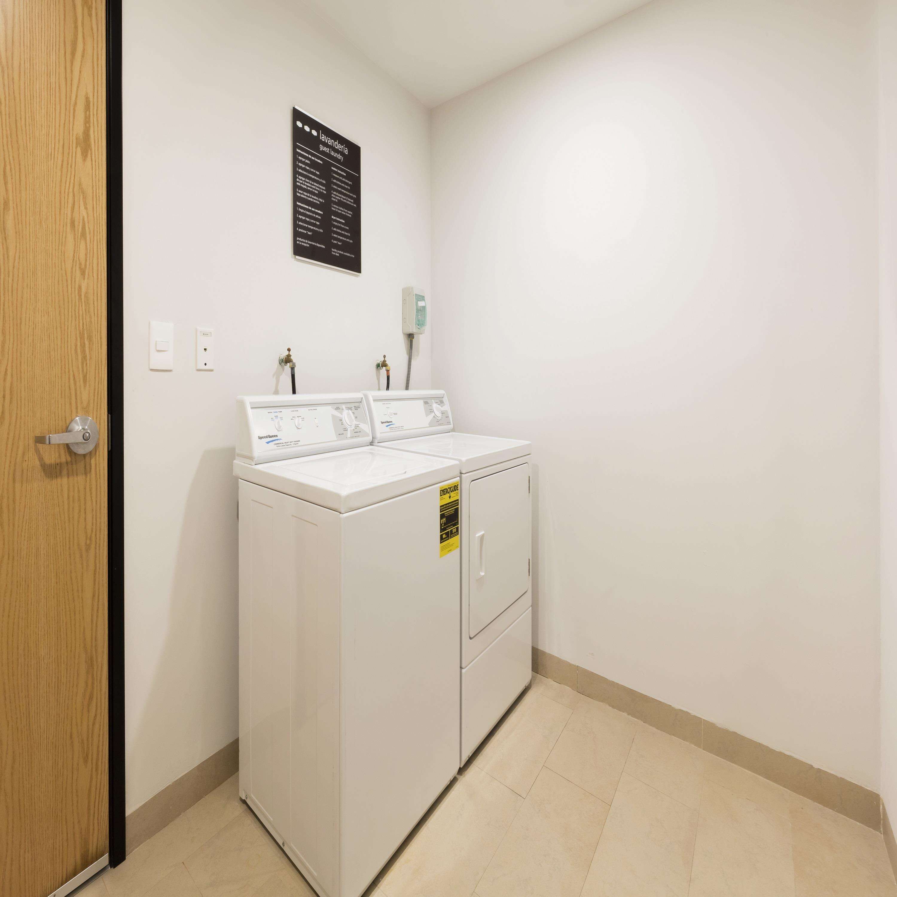 Hampton Inn by Hilton Cancun Cumbres Hampton Inn by Hilton Cancun Cumbres