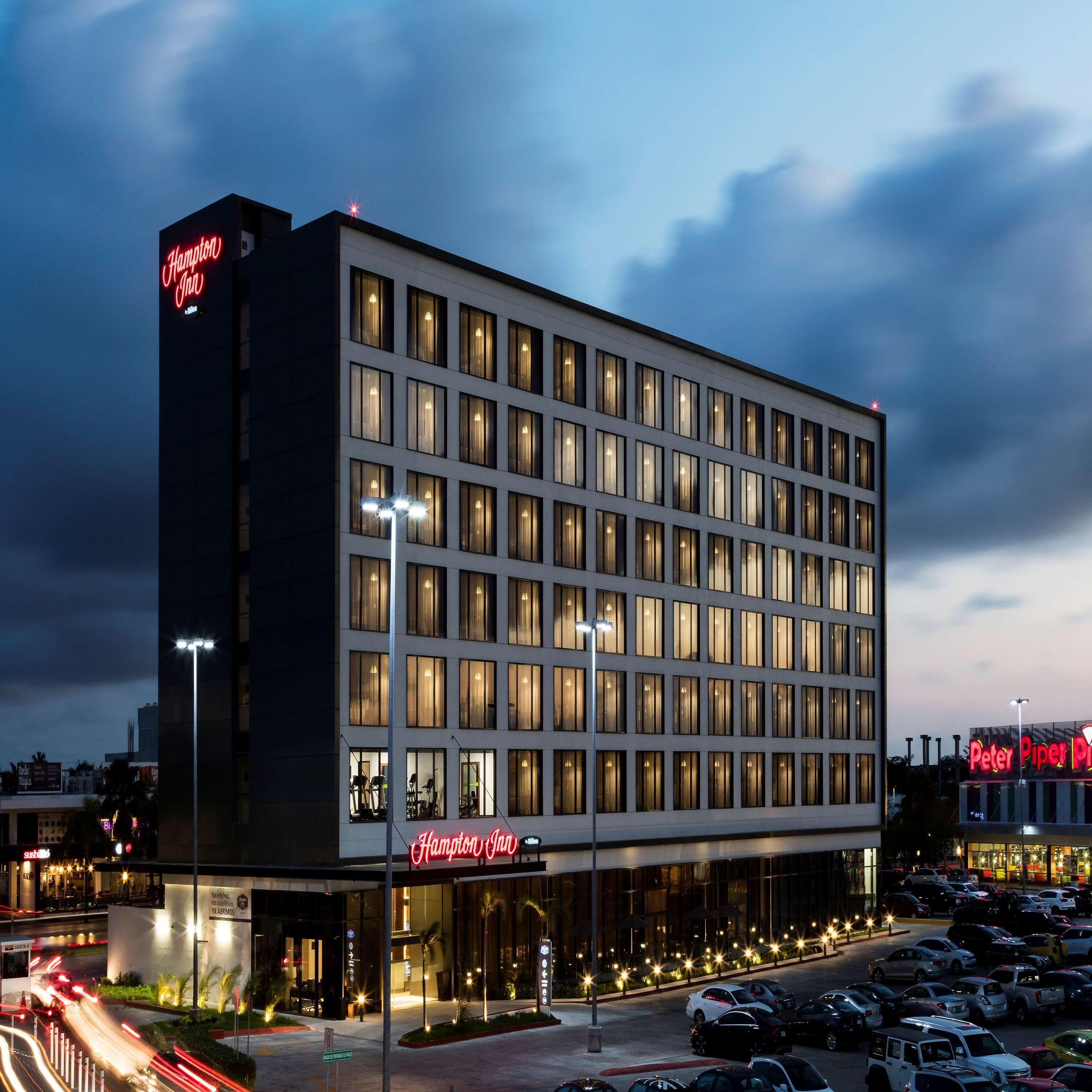 Hampton Inn by Hilton Cancun Cumbres Hampton Inn by Hilton Cancun Cumbres