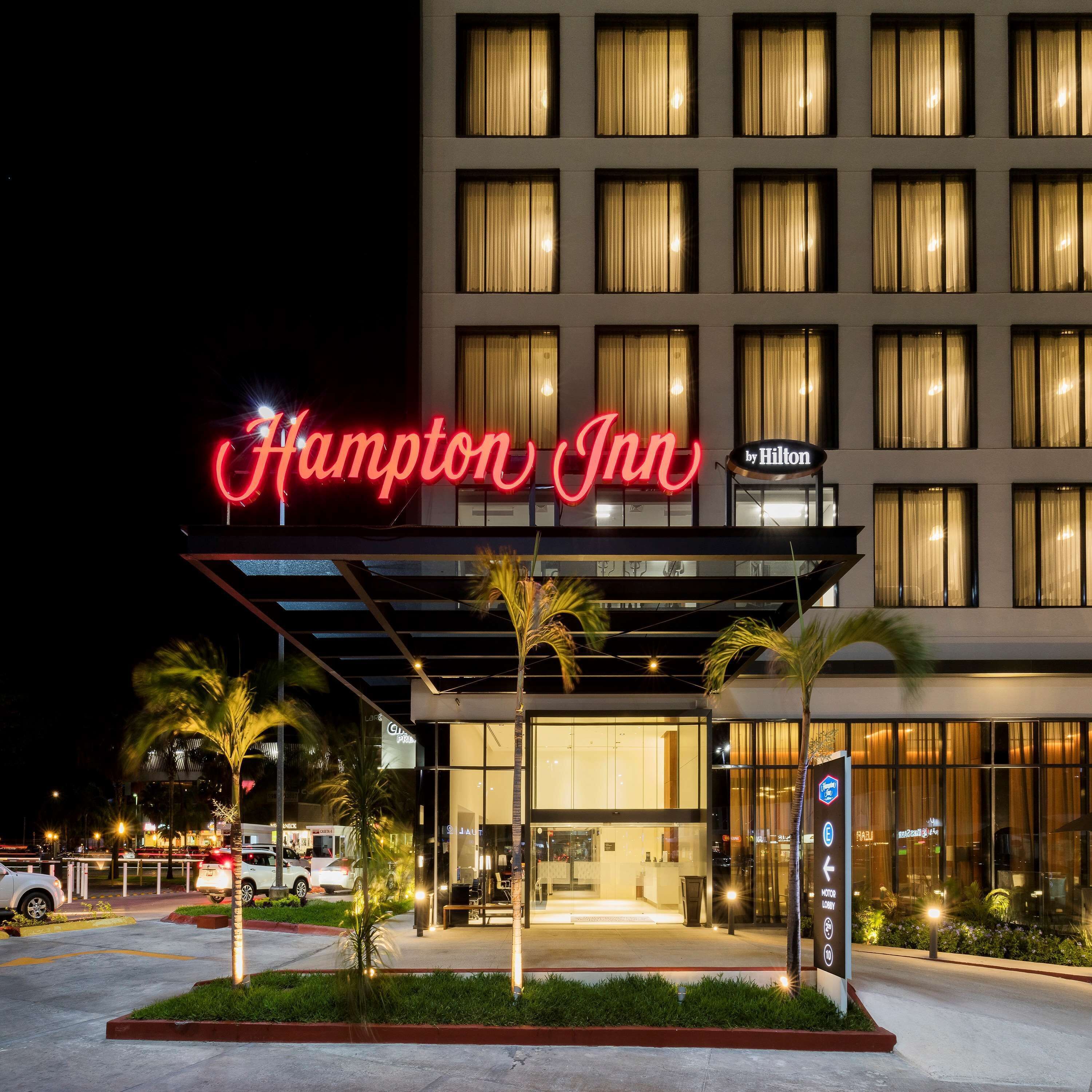 Hampton Inn by Hilton Cancun Cumbres Hampton Inn by Hilton Cancun Cumbres