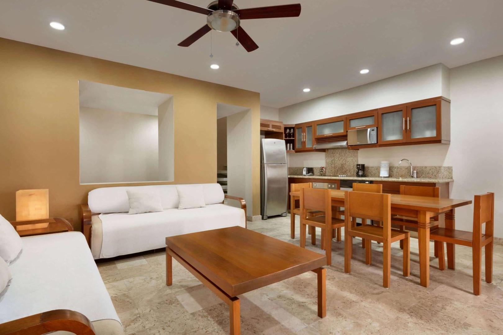 Acanto Playa del Carmen, Trademark Collection by Wyndham Acanto Playa del Carmen, Trademark Collection by Wyndham